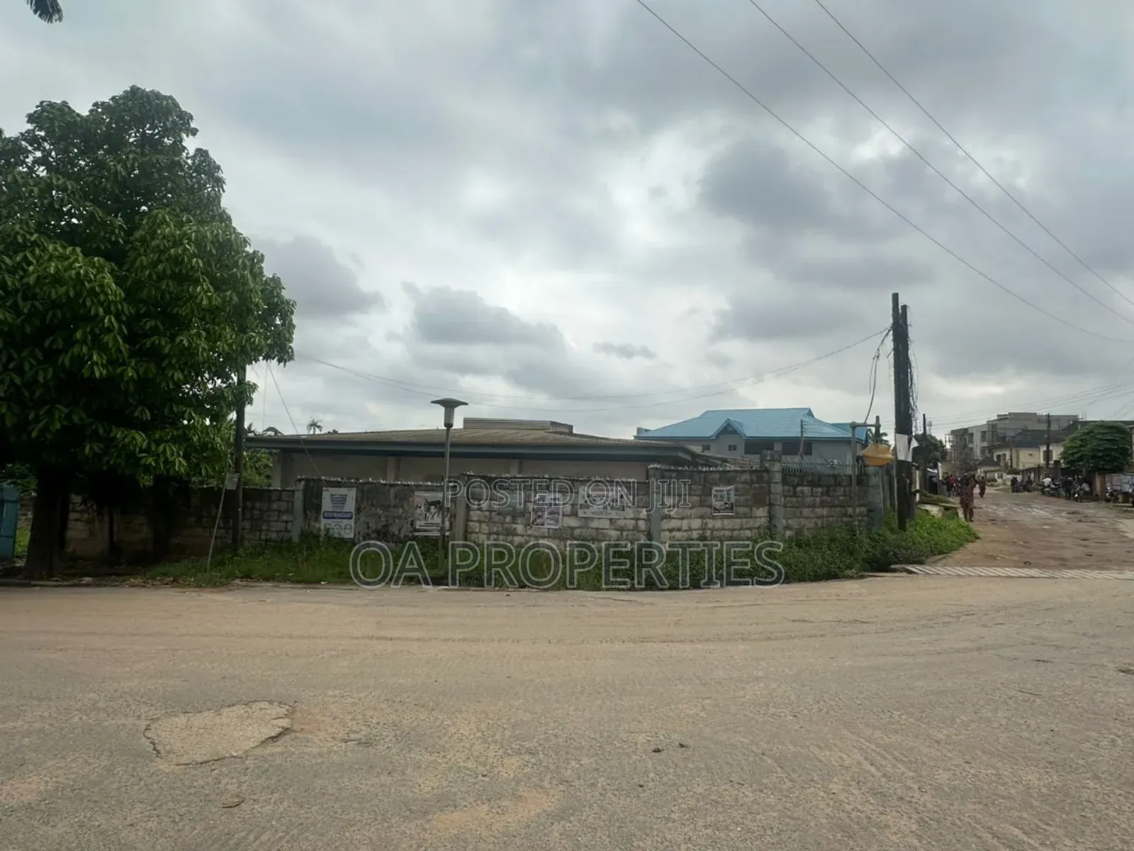 Property Opp Ibache Res, Bodija Ibadan Suitable for Diverse Purposes in Ibadan