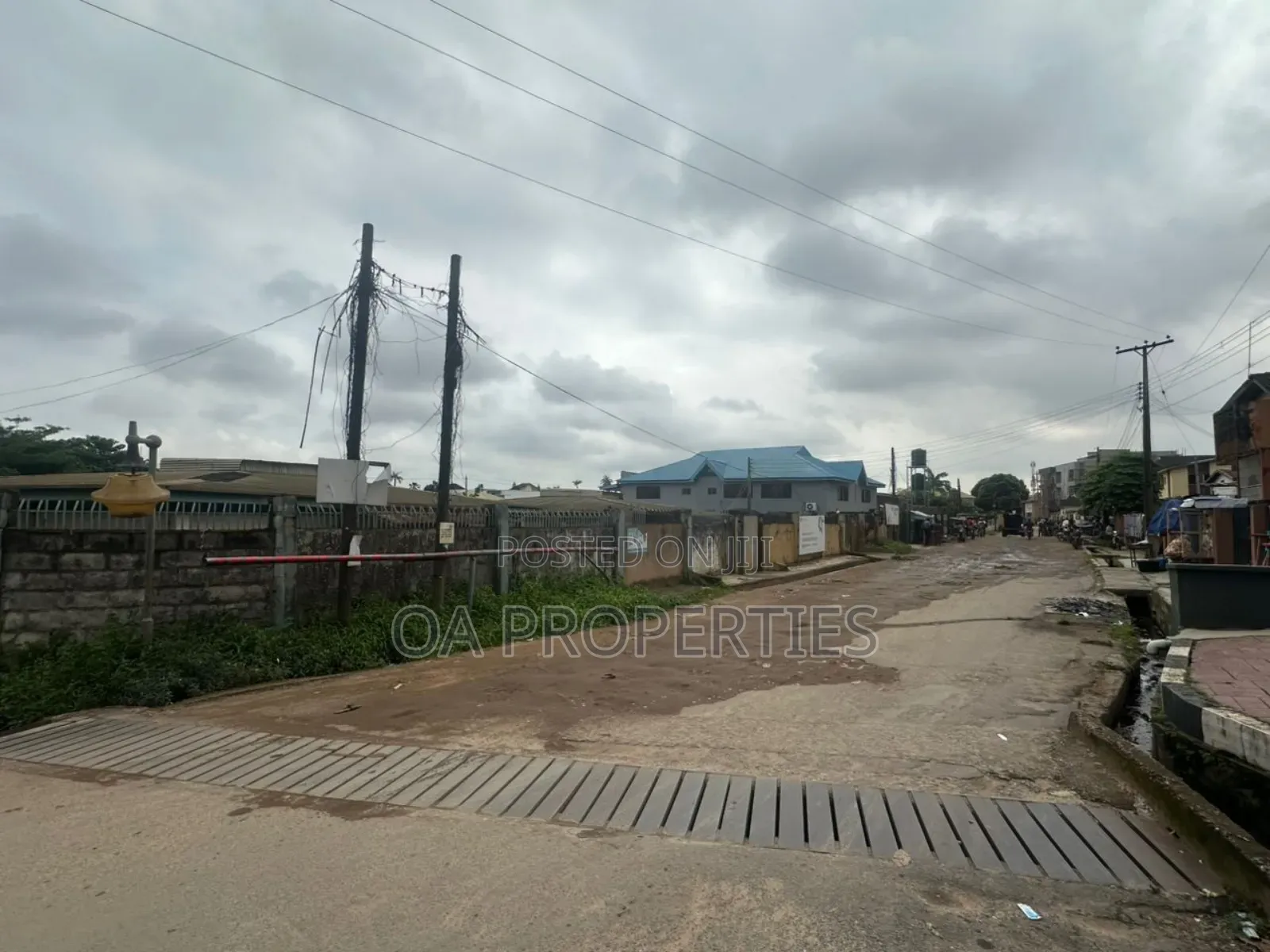 Property Opp Ibache Res, Bodija Ibadan Suitable for Diverse Purposes in Ibadan