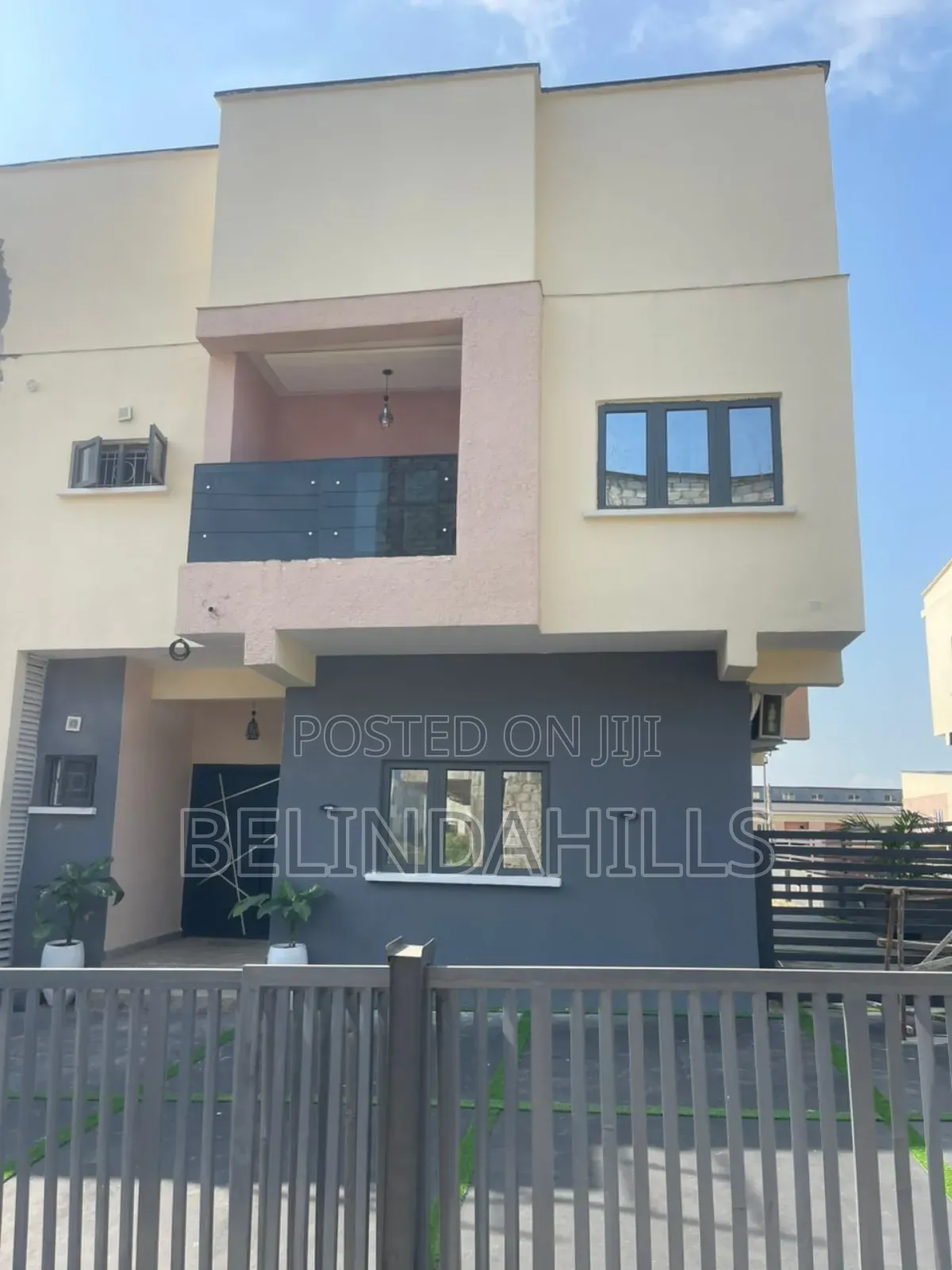 5bdrm Townhouse/Terrace in Life Camp for sale in Life Camp