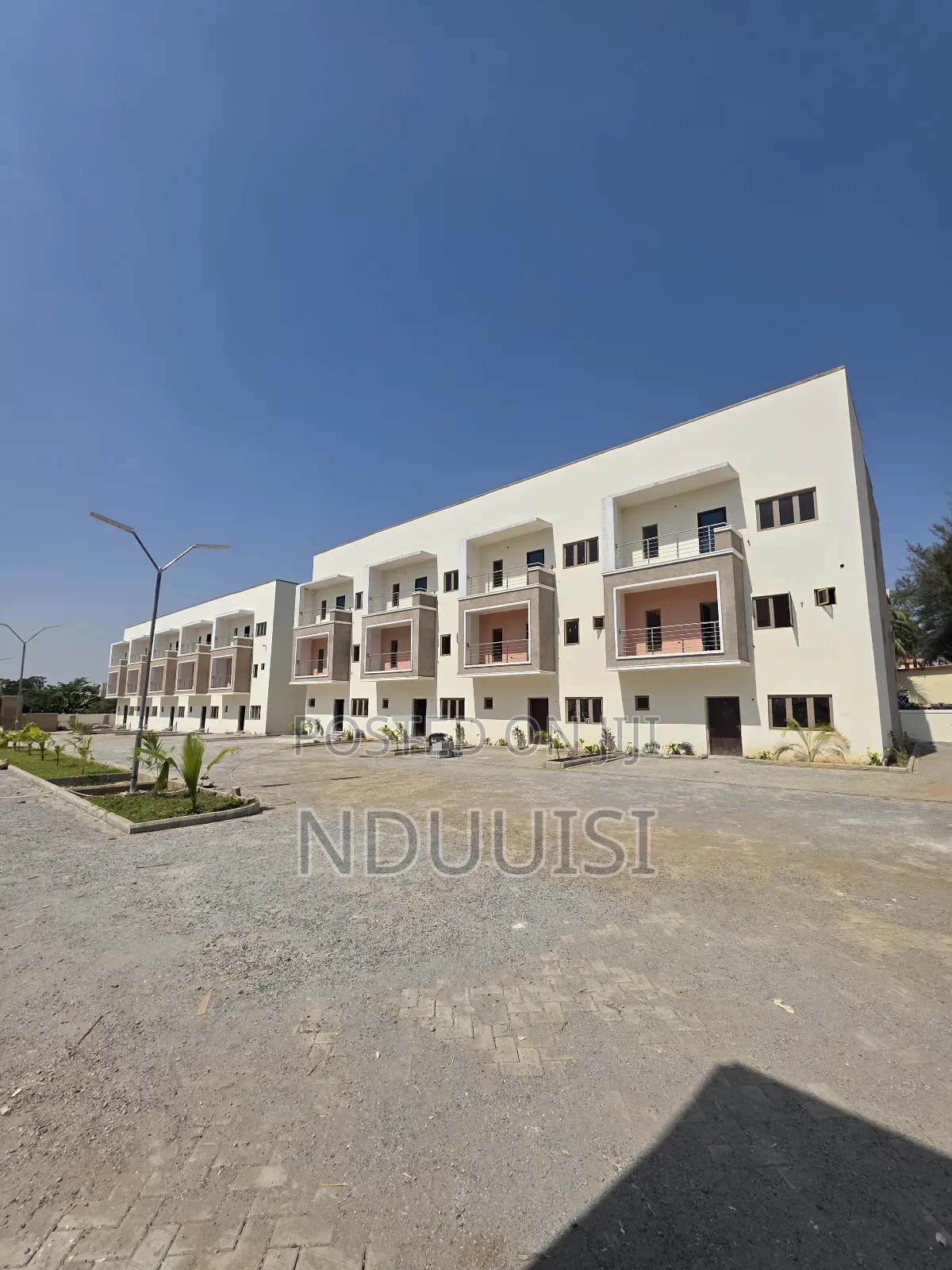 20bdrm Duplex in Katampe (Main) for sale in Katampe (Main)