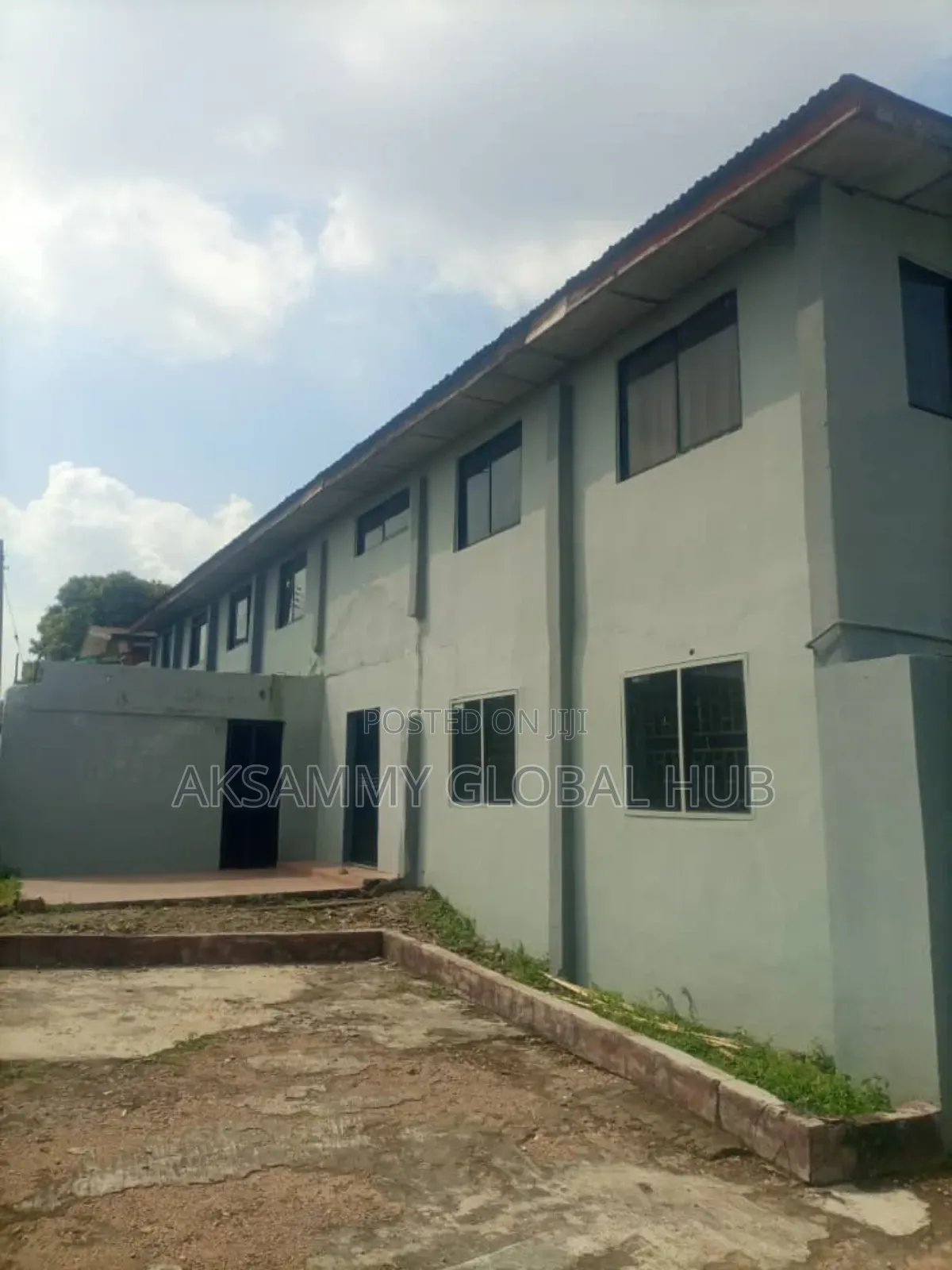 20bdrm Block of Flats in Ibadan for sale in Ibadan