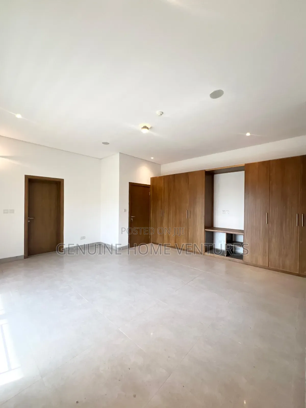 20bdrm Duplex in Lekki Phase 1 for sale in Lekki Phase 1