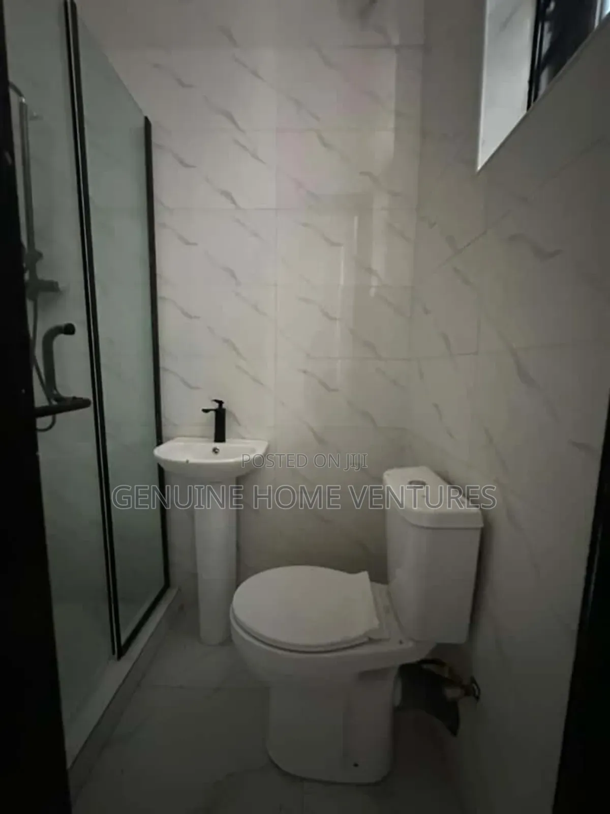 4bdrm Duplex in Orchid, Chevron for sale in Chevron