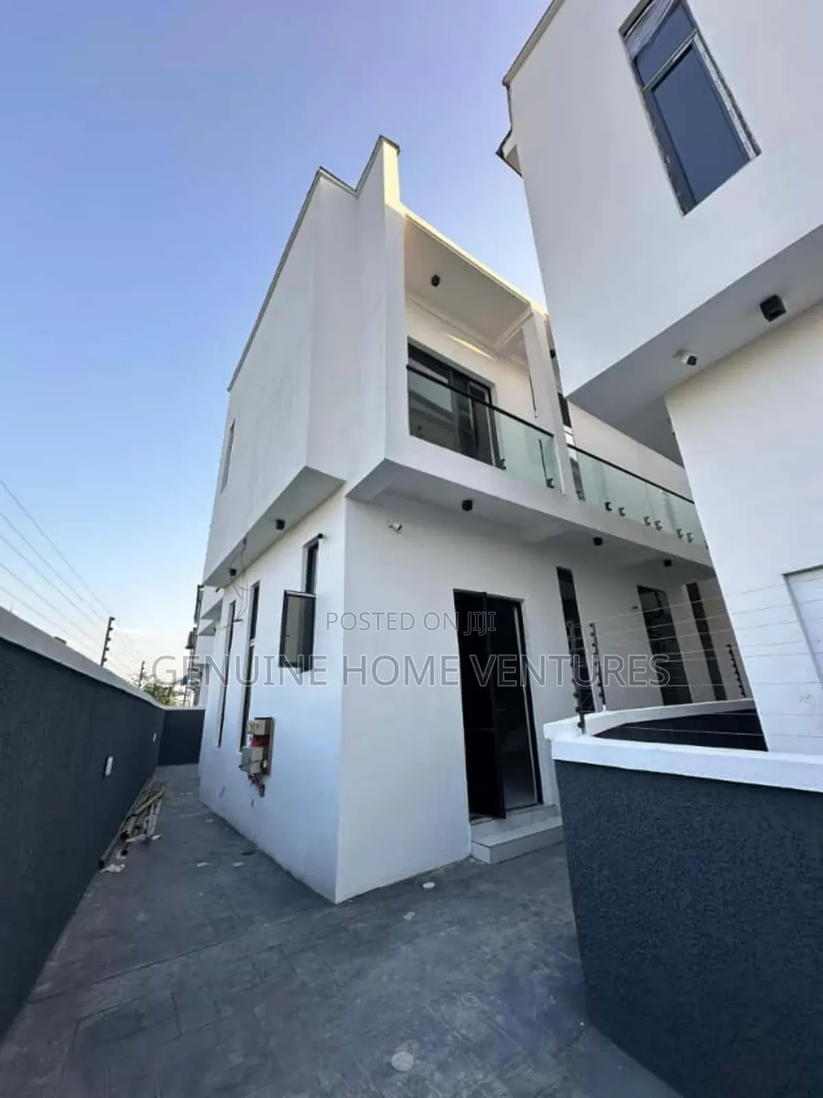 4bdrm Duplex in Orchid, Chevron for sale in Chevron