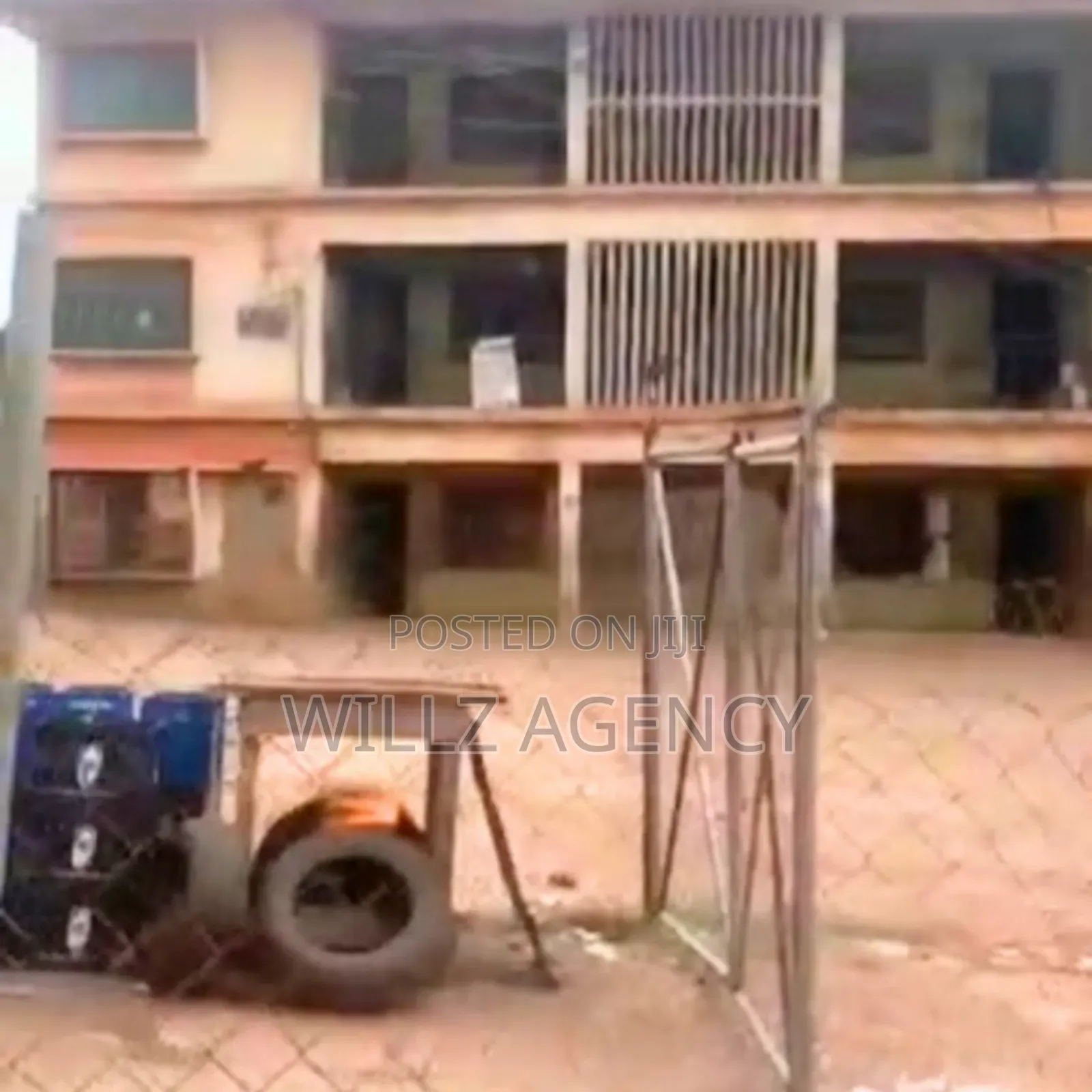 1000 SQM With Structure Along a Very Busy Road in Enugu