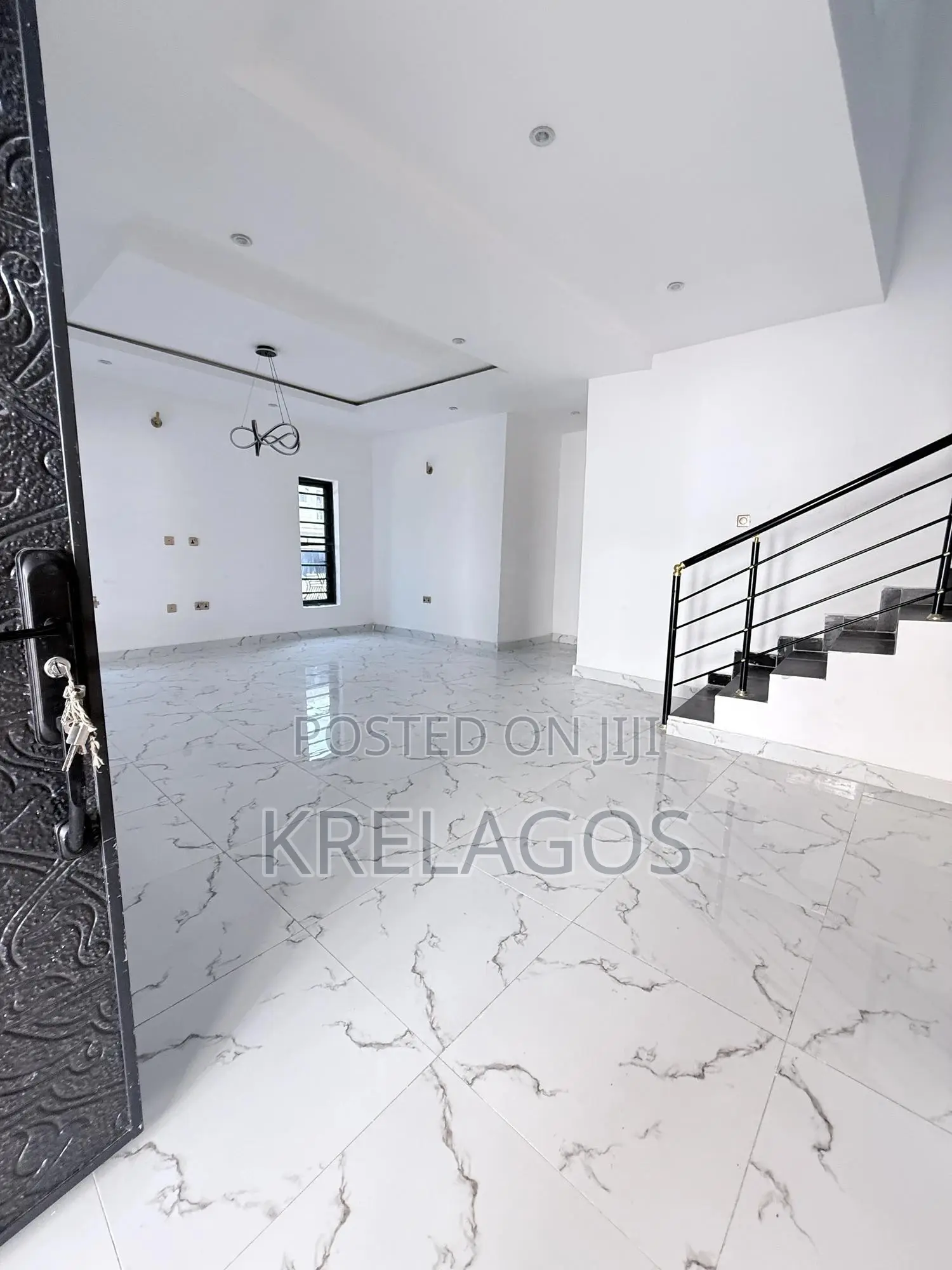 4bdrm Duplex in Orchid, Chevron for sale in Chevron