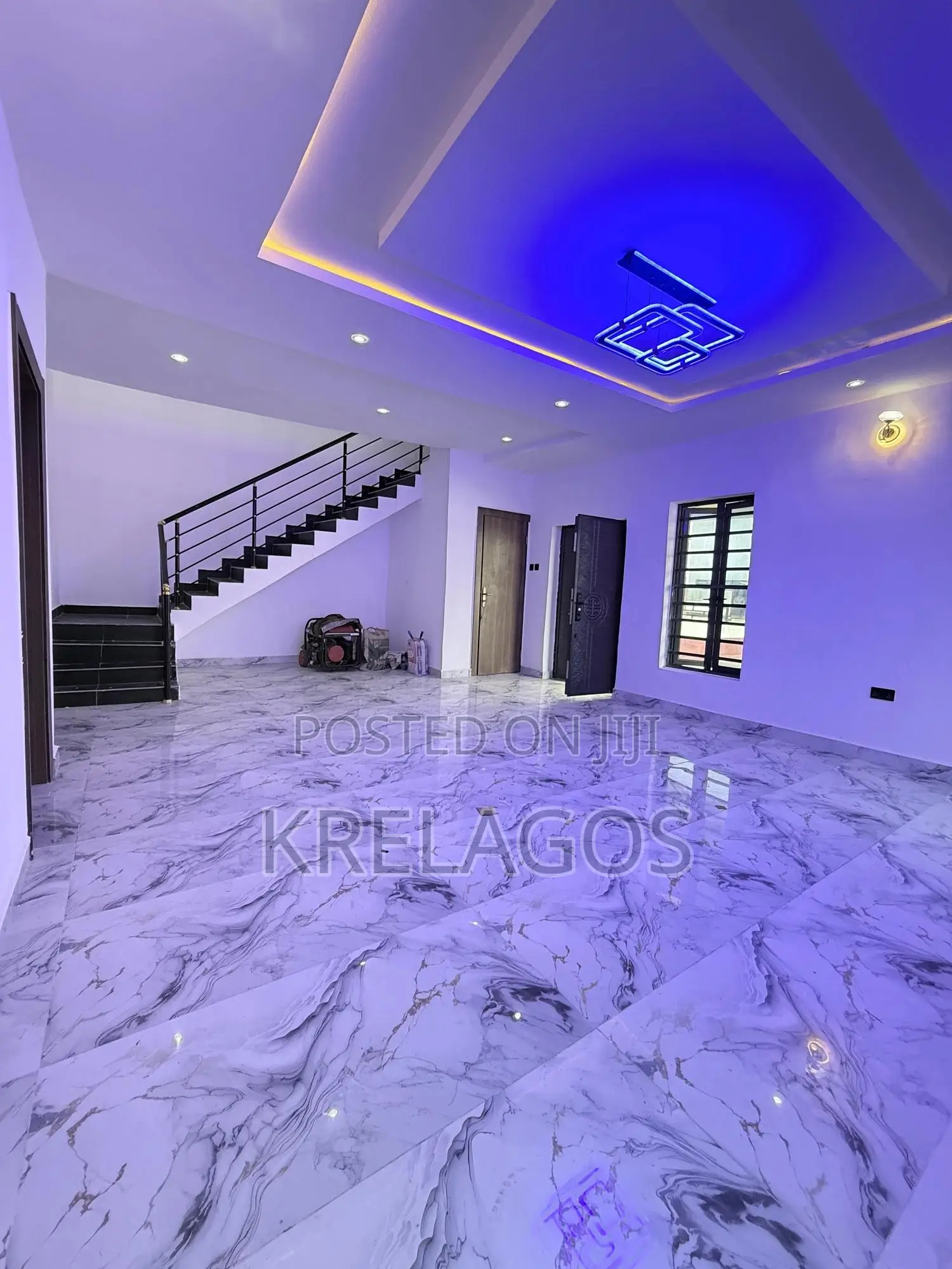 4bdrm Duplex in Orchid, Chevron for sale in Chevron