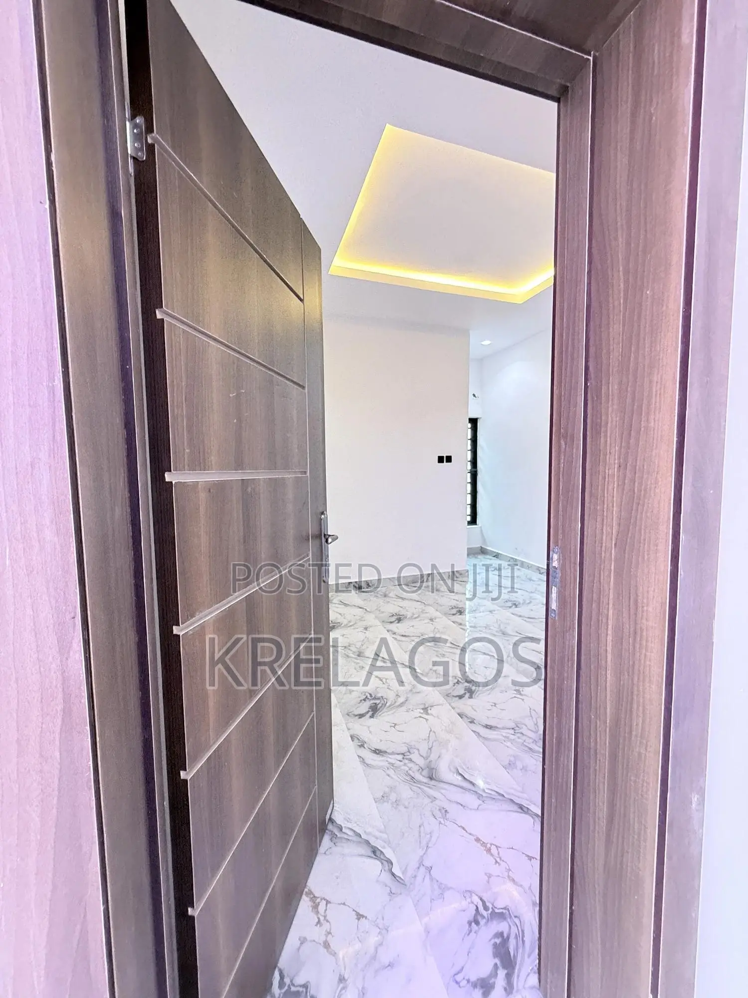 4bdrm Duplex in Orchid, Chevron for sale in Chevron