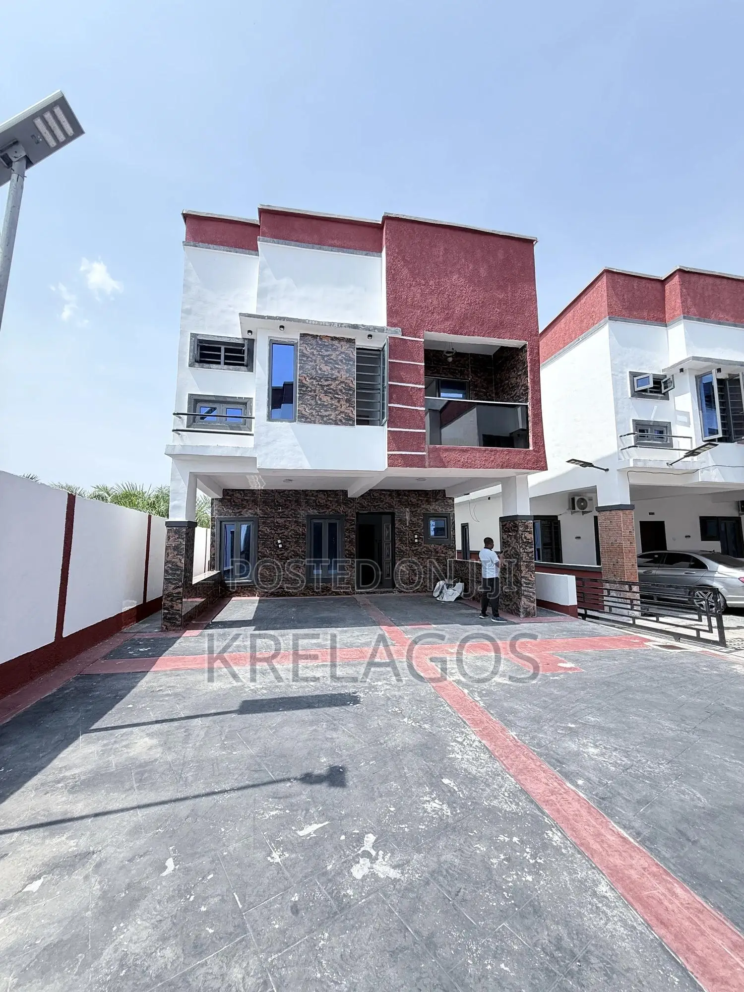 4bdrm Duplex in Orchid, Chevron for sale in Chevron