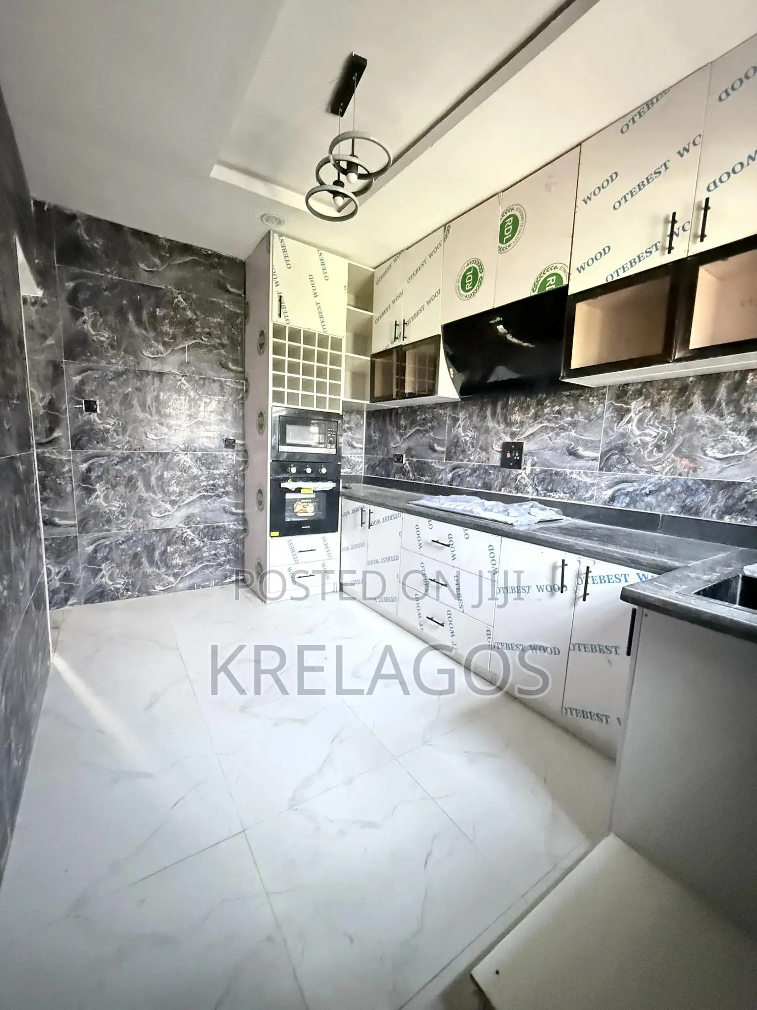 4bdrm Duplex in Orchid, Chevron for sale in Chevron