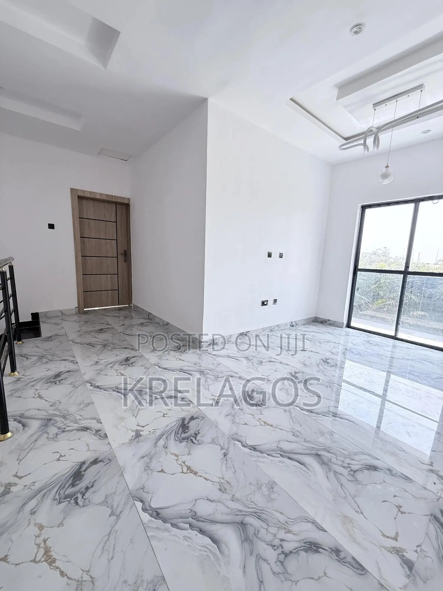 4bdrm Duplex in Orchid, Chevron for sale in Chevron