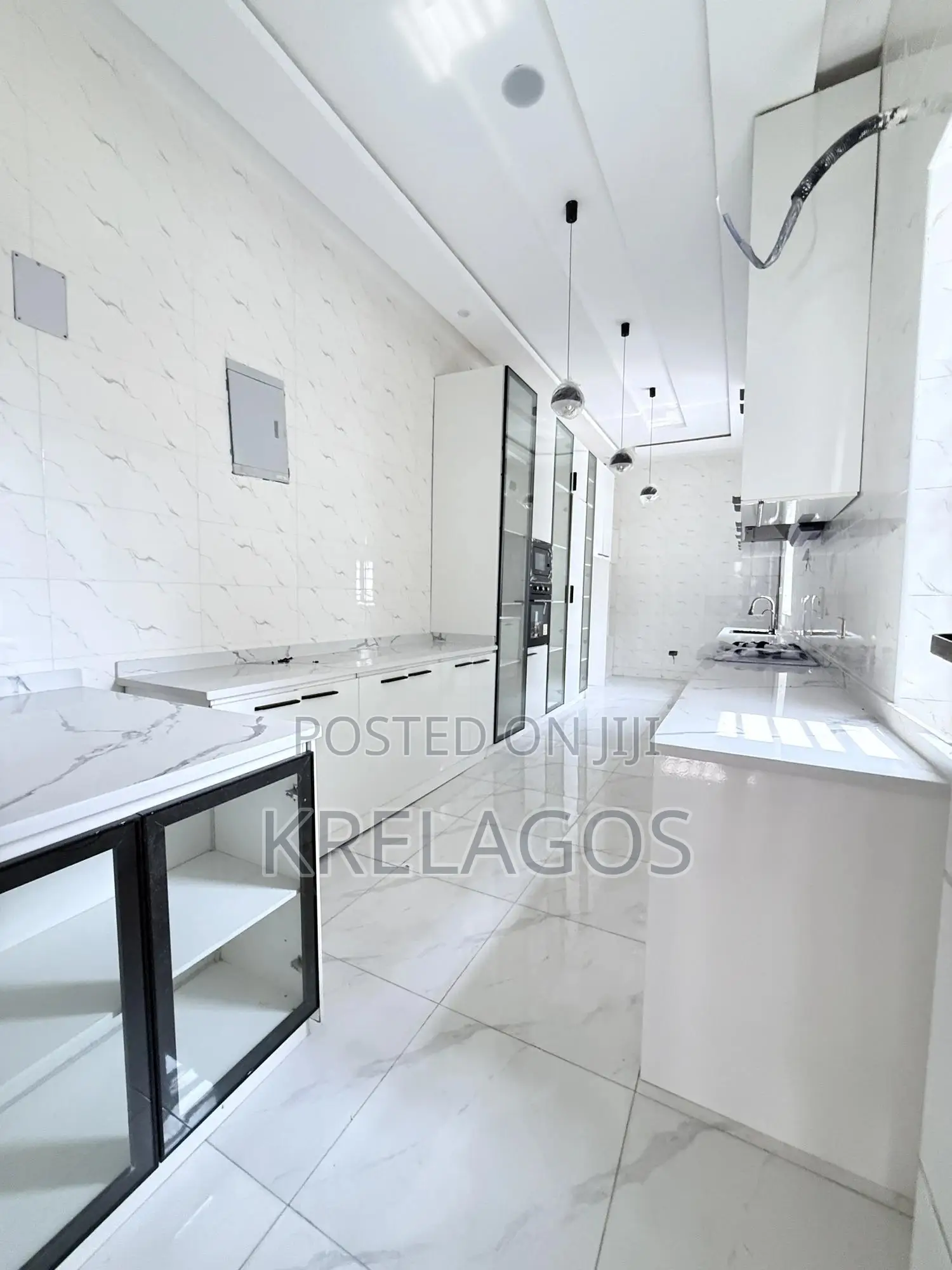 6bdrm Duplex in Ikota for sale in Ikota