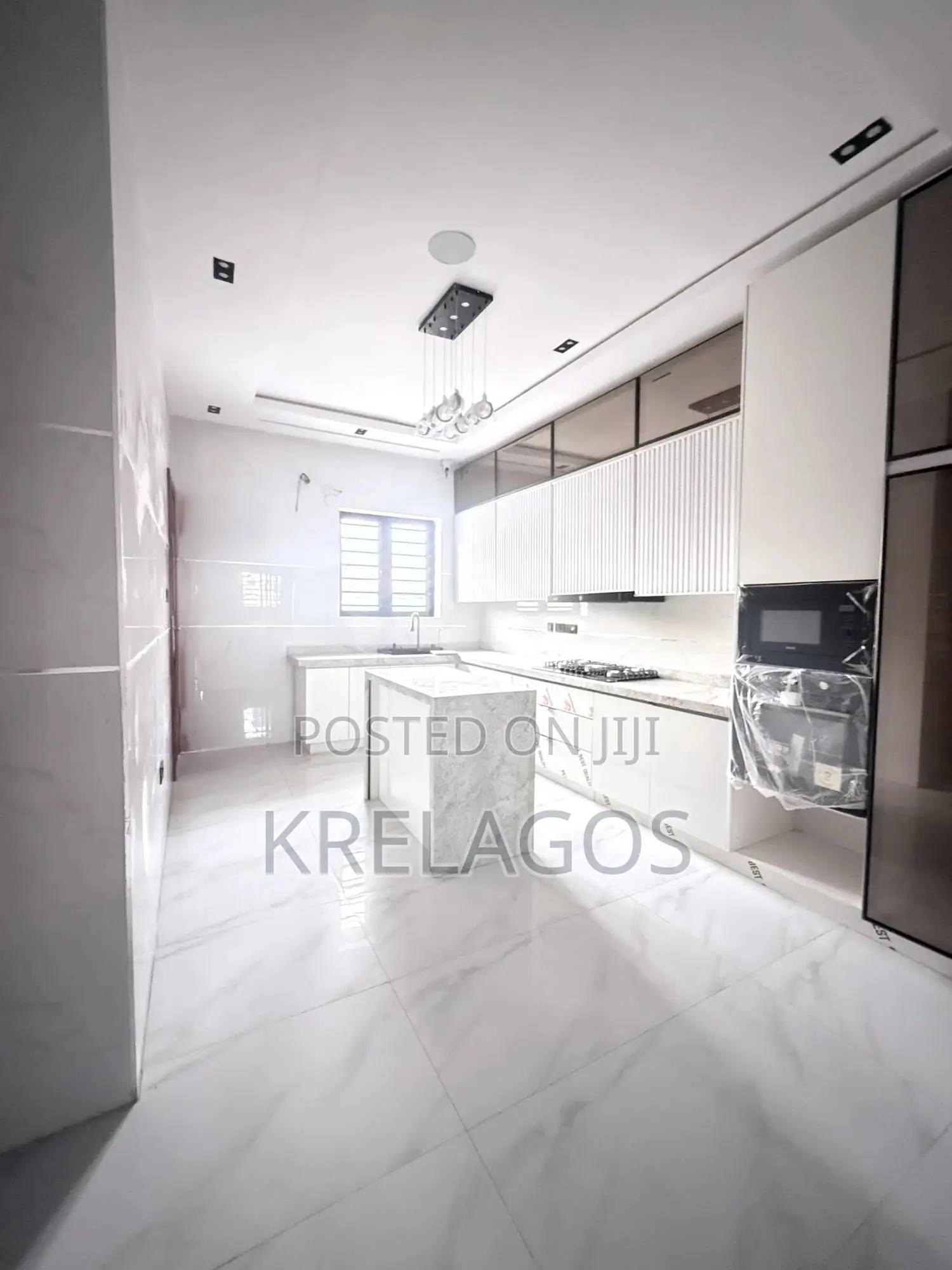 5bdrm Duplex in Ikota for sale in Ikota