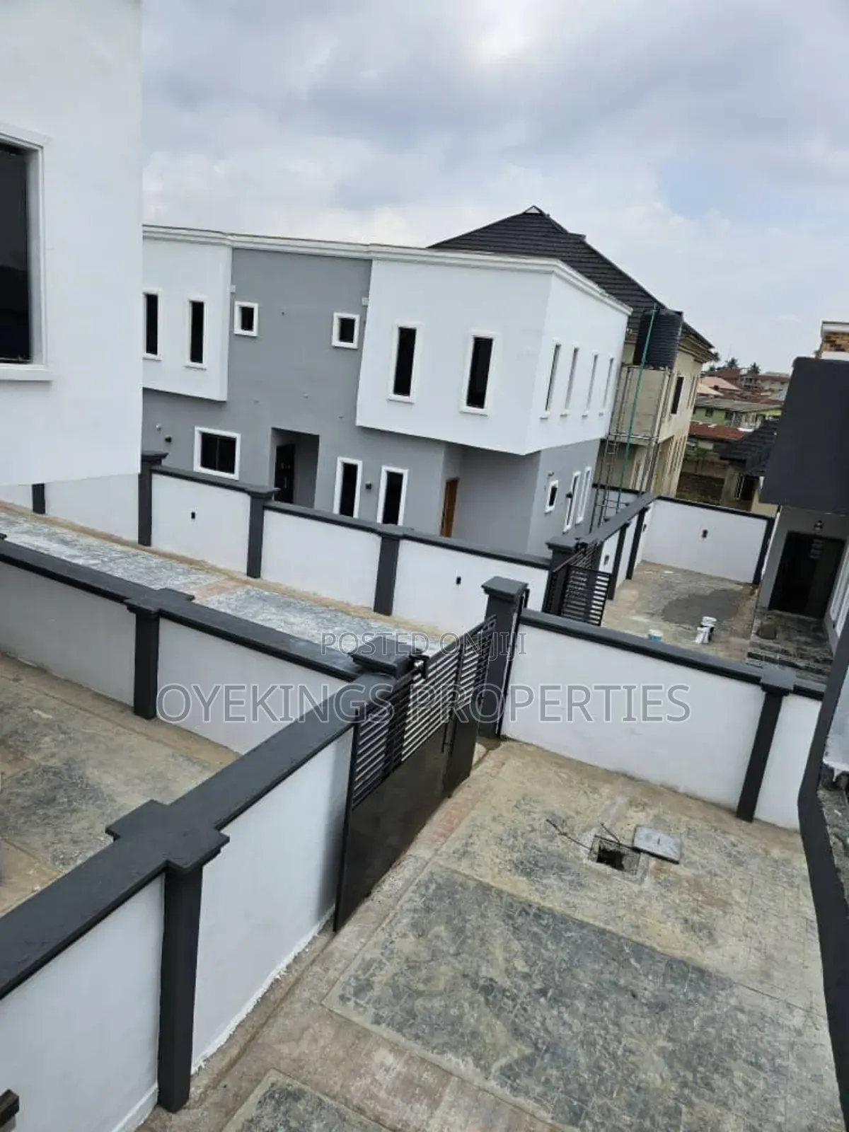 4bdrm Duplex in Kolapo, Akala Express for sale in Akala Express