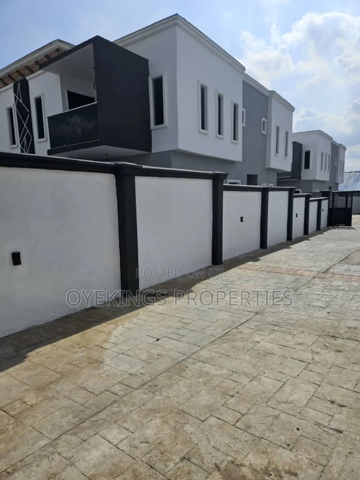 4bdrm Duplex in Kolapo, Akala Express for sale in Akala Express