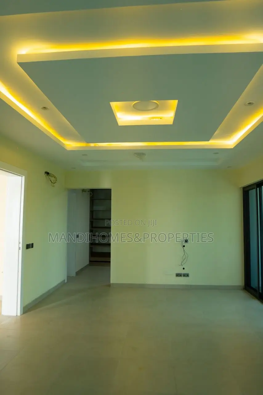 4bdrm Duplex in Royal Garden, Ajah for sale in Ajah