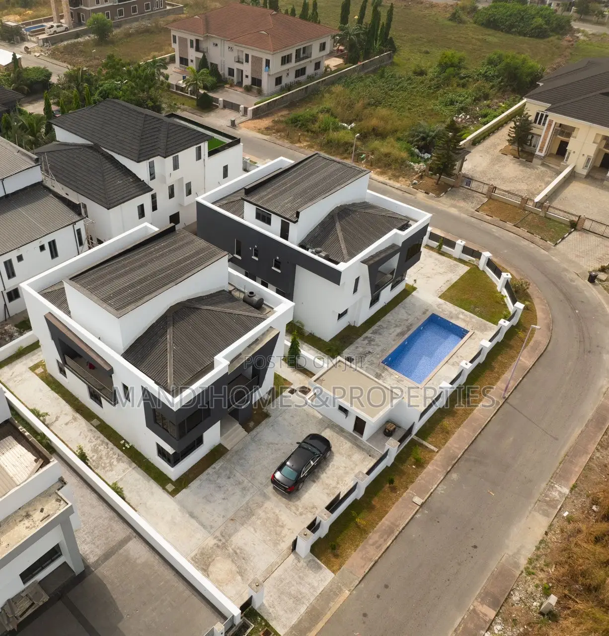 4bdrm Duplex in Royal Garden, Ajah for sale in Ajah