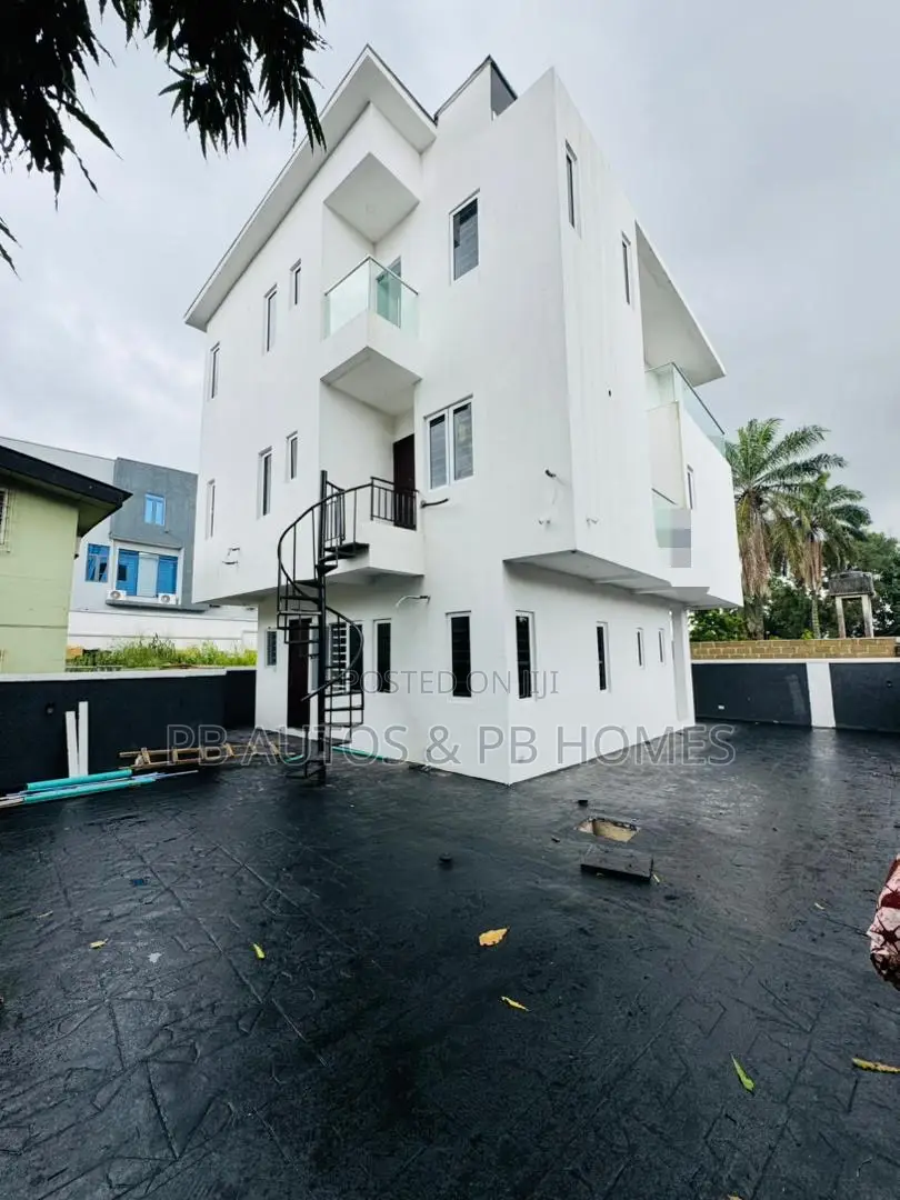 4bdrm Duplex in Adeniyi Jones for sale in Adeniyi Jones