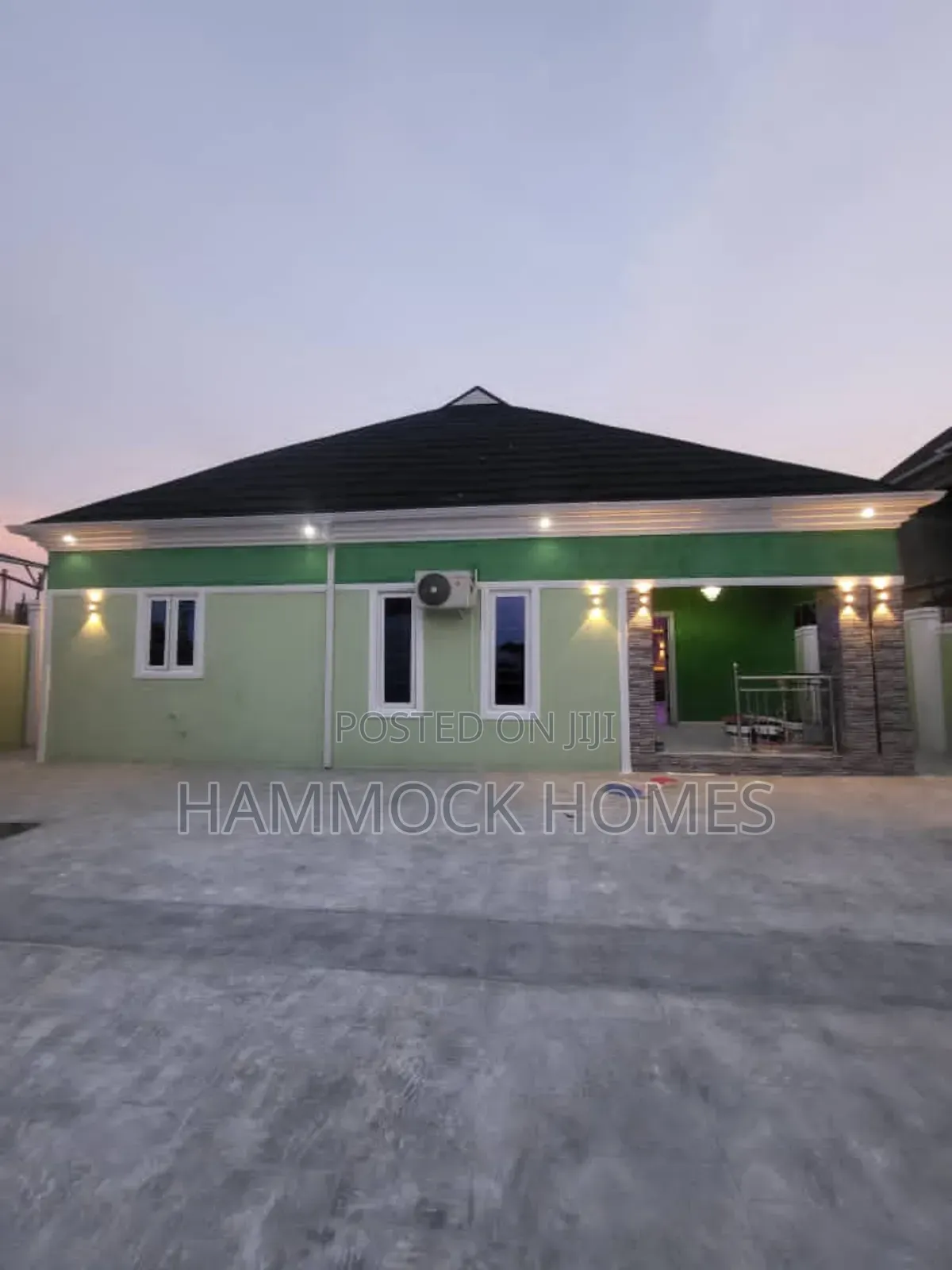 4bdrm Bungalow in Niyi Ishola Estate, Akala Express for sale in Akala Express