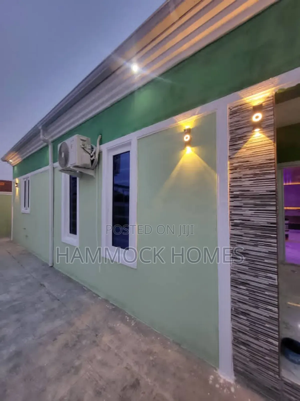 4bdrm Bungalow in Niyi Ishola Estate, Akala Express for sale in Akala Express