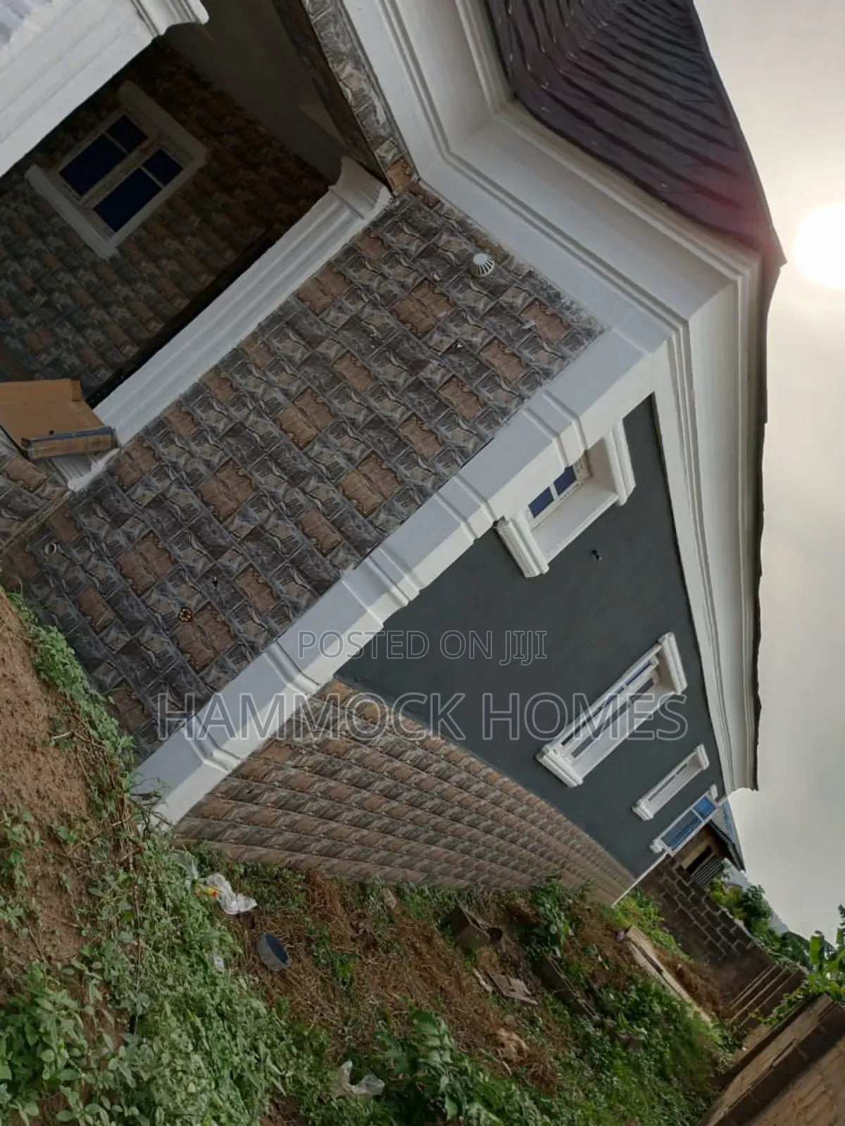 3bdrm Bungalow in Oloola Estate, Akala Express for sale in Akala Express