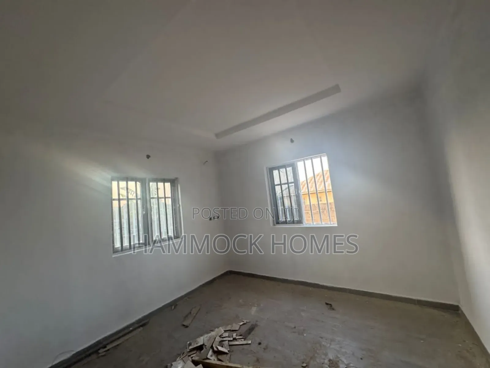 3bdrm Bungalow in Oloola Estate, Akala Express for sale in Akala Express