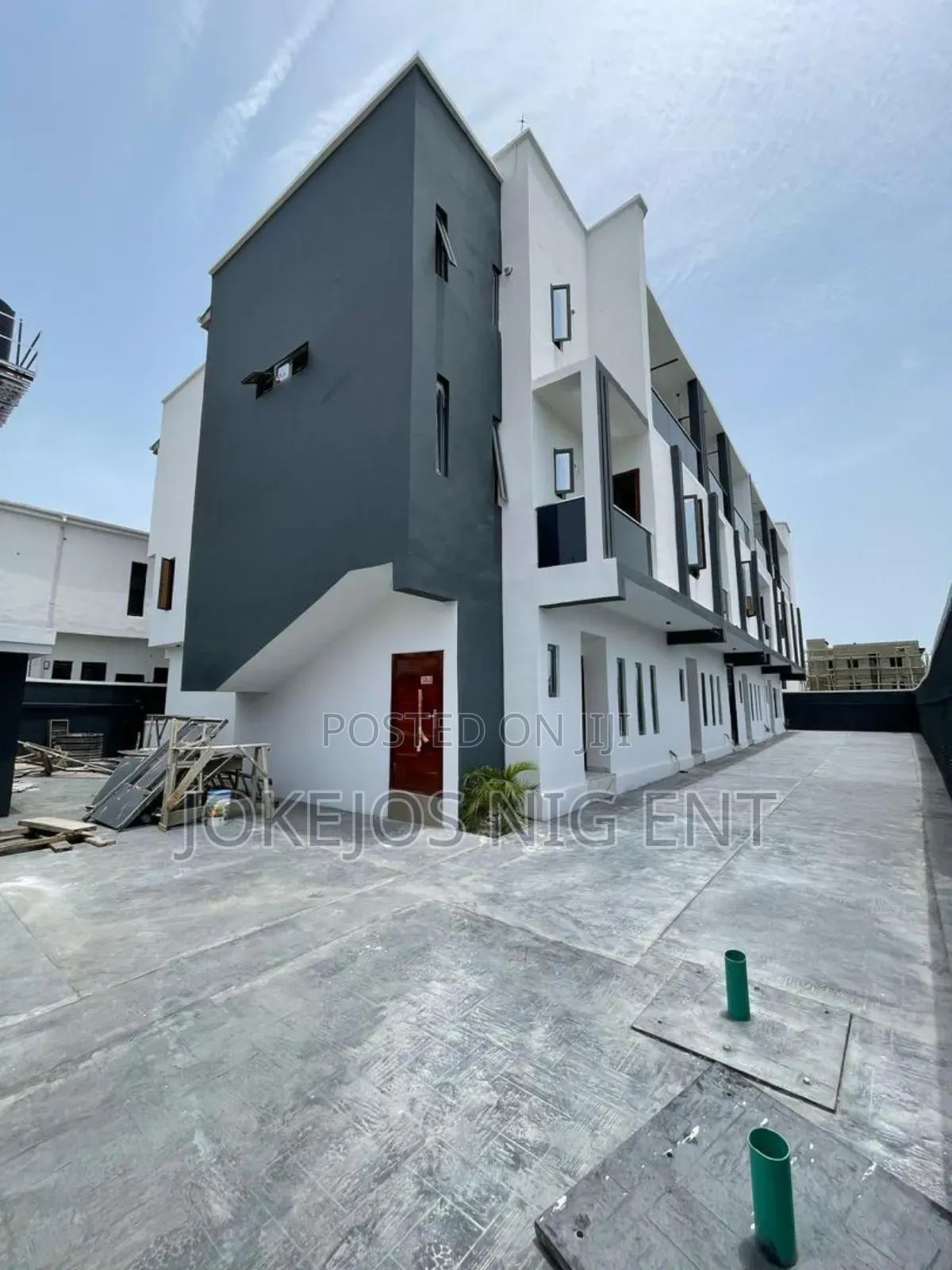 3bdrm Townhouse/Terrace in Ikota Gra for sale in Ikota