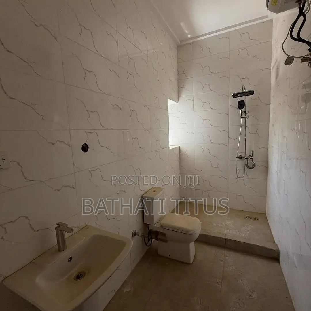 4bdrm Duplex in Kado for rent in Kado