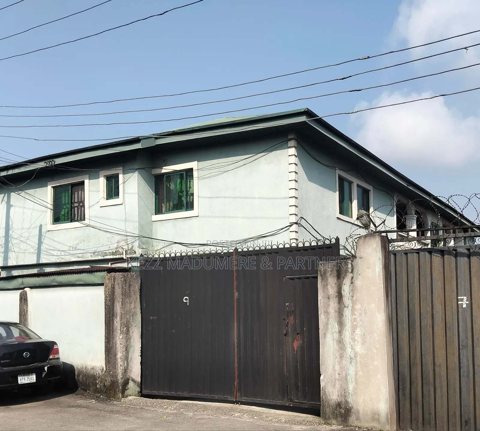 8bdrm Block of Flats in Imo Avenue Ext By for sale in Aba North