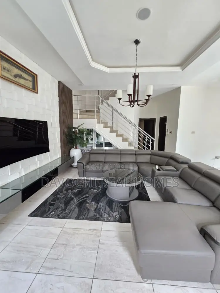Furnished 5bdrm Duplex in Conservative Road, Chevron for rent in Chevron