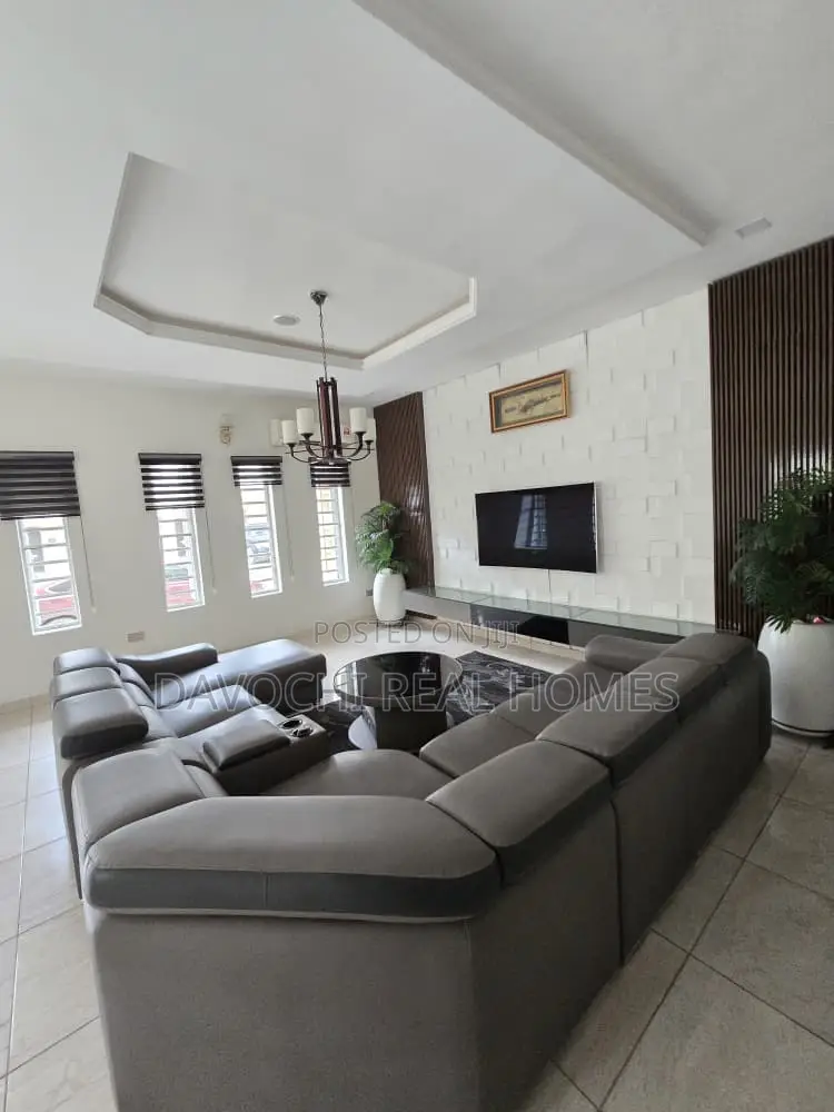 Furnished 5bdrm Duplex in Conservative Road, Chevron for rent in Chevron