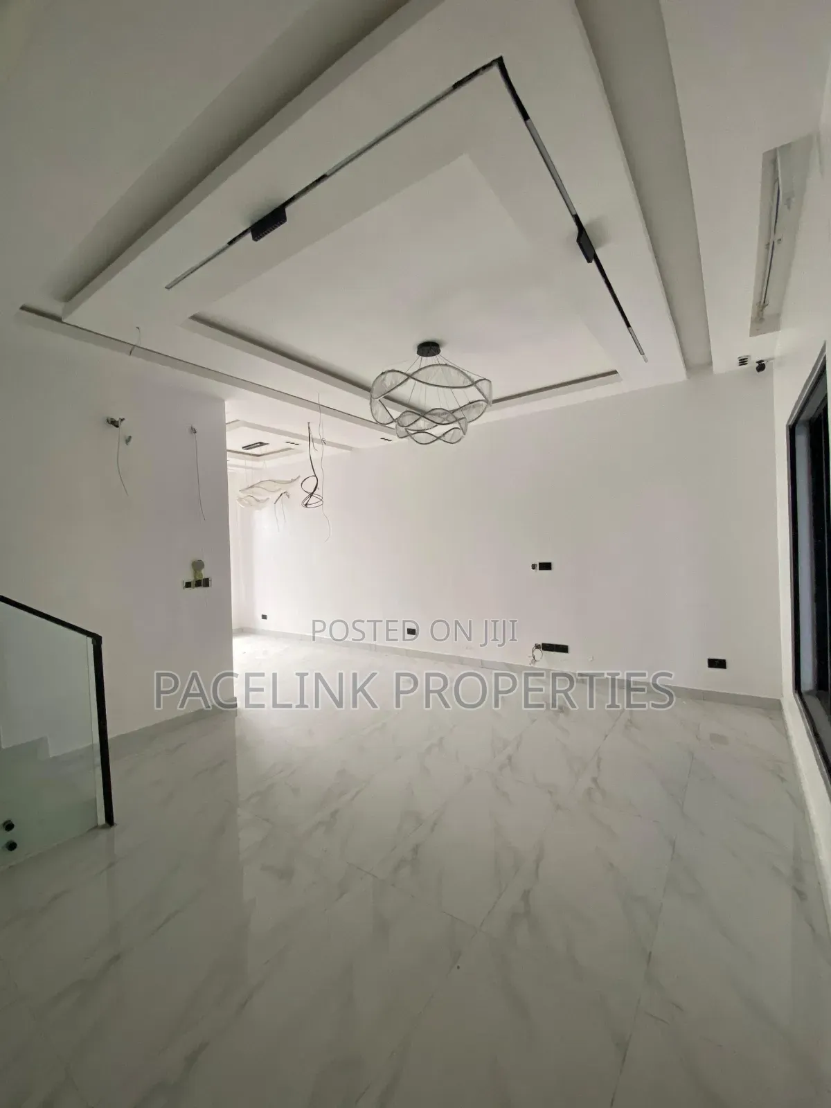 4bdrm Duplex in Lekki Phase 1 for sale in Lekki Phase 1