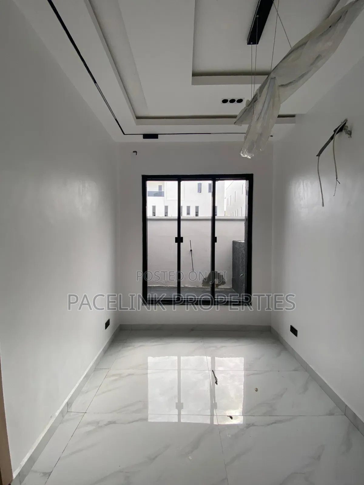 4bdrm Duplex in Lekki Phase 1 for sale in Lekki Phase 1