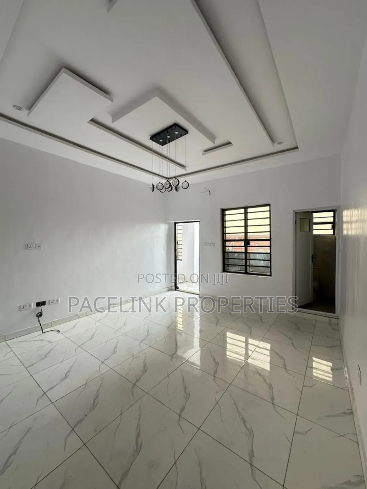 3bdrm Apartment in Surulere for sale in Surulere