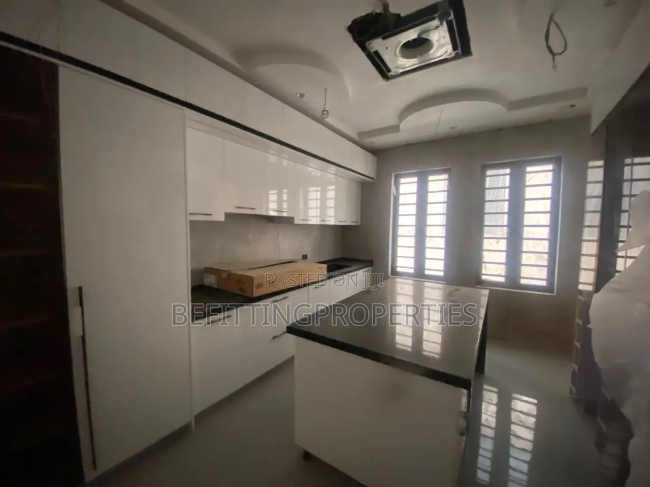 5bdrm Duplex in Ikeja for sale in Ikeja