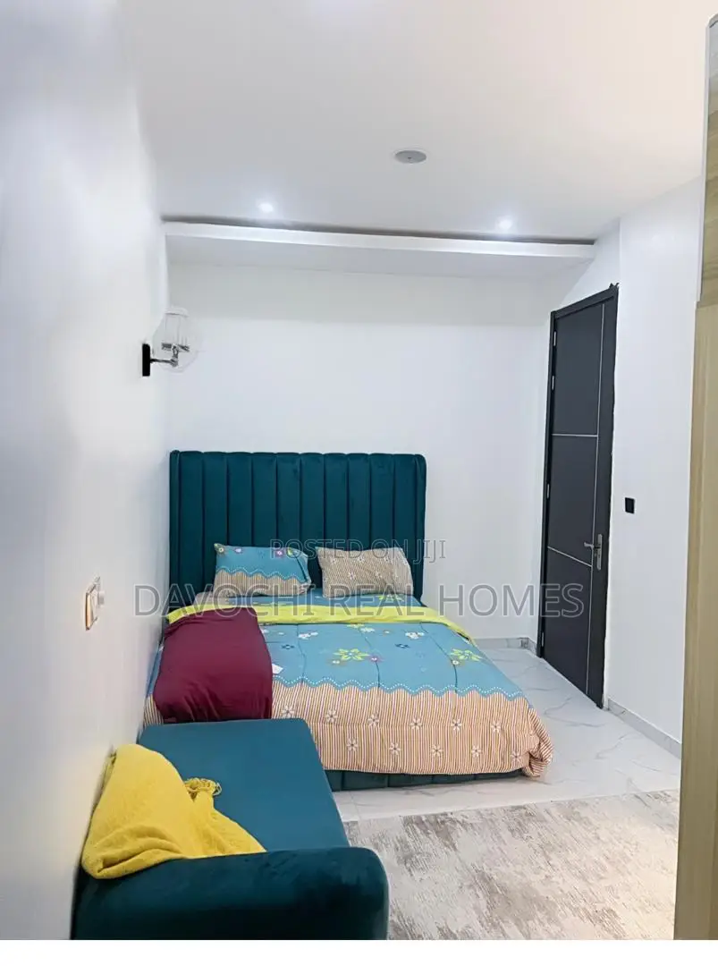2bdrm Duplex in Orchid Road, Lekki Phase 2 for rent in Lekki Phase 2