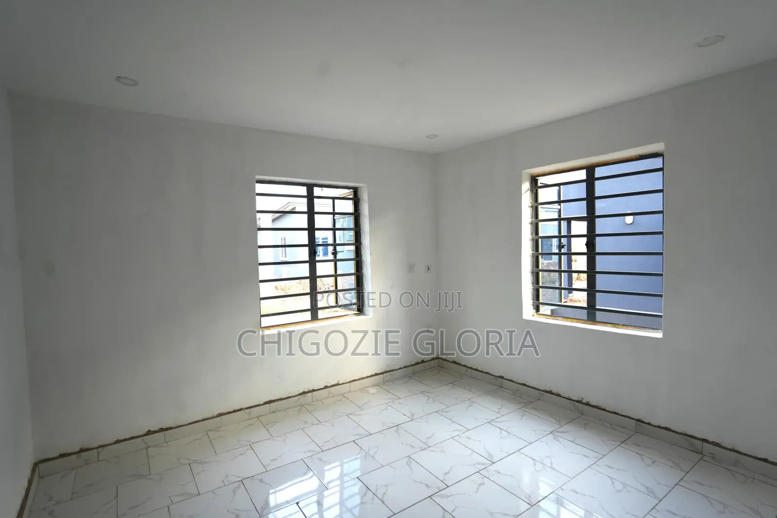 3bdrm Apartment in Queens Estate, Obafemi-Owode for sale in Obafemi-Owode