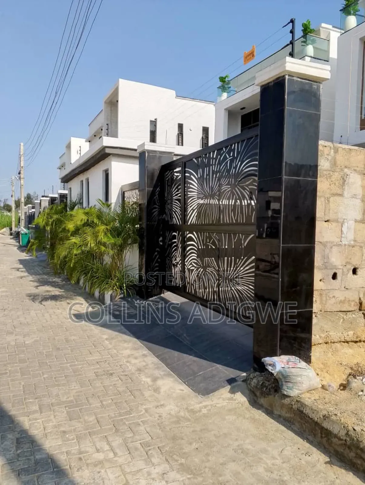 5bdrm Duplex in Royal Estate Orchid, Chevron for sale in Chevron