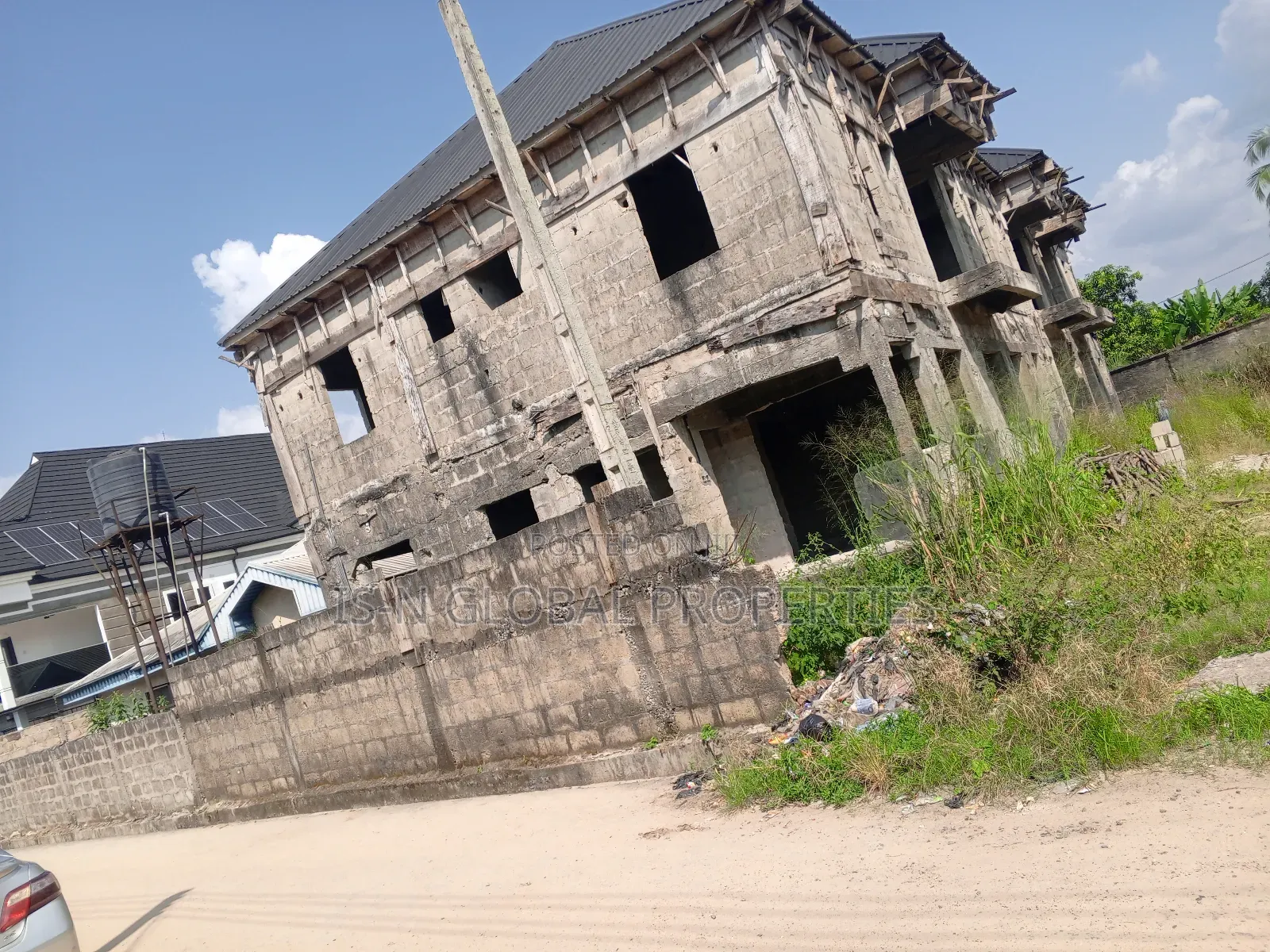 2bdrm Block of Flats in Warri for sale in Warri