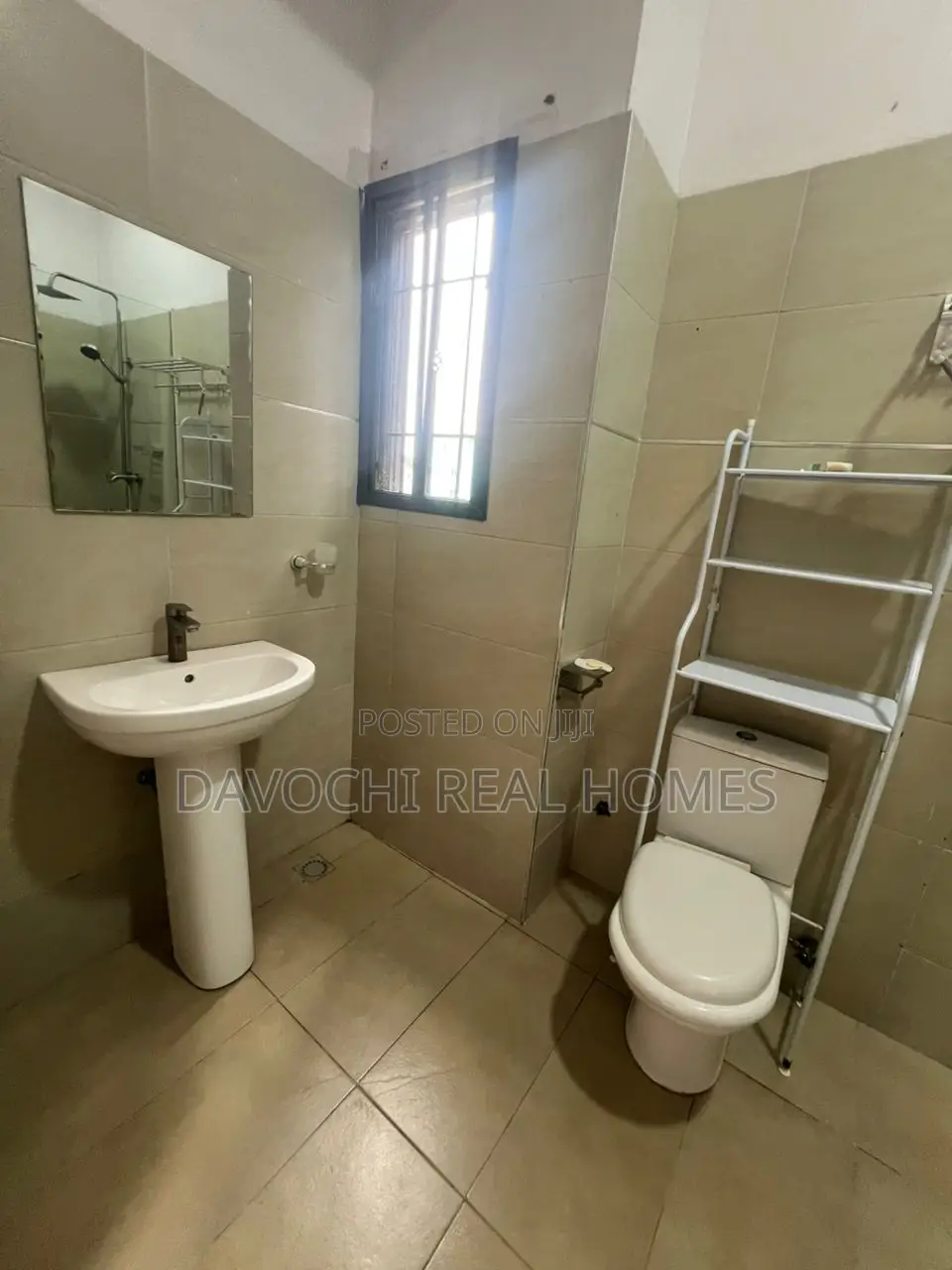 3bdrm Apartment in Oral Estate, Lekki Phase 2 for rent in Lekki Phase 2