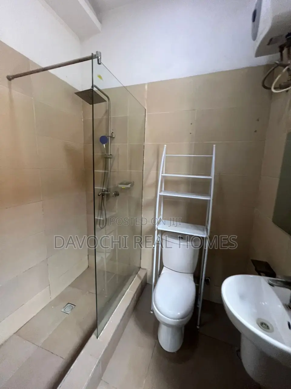 3bdrm Apartment in Oral Estate, Lekki Phase 2 for rent in Lekki Phase 2
