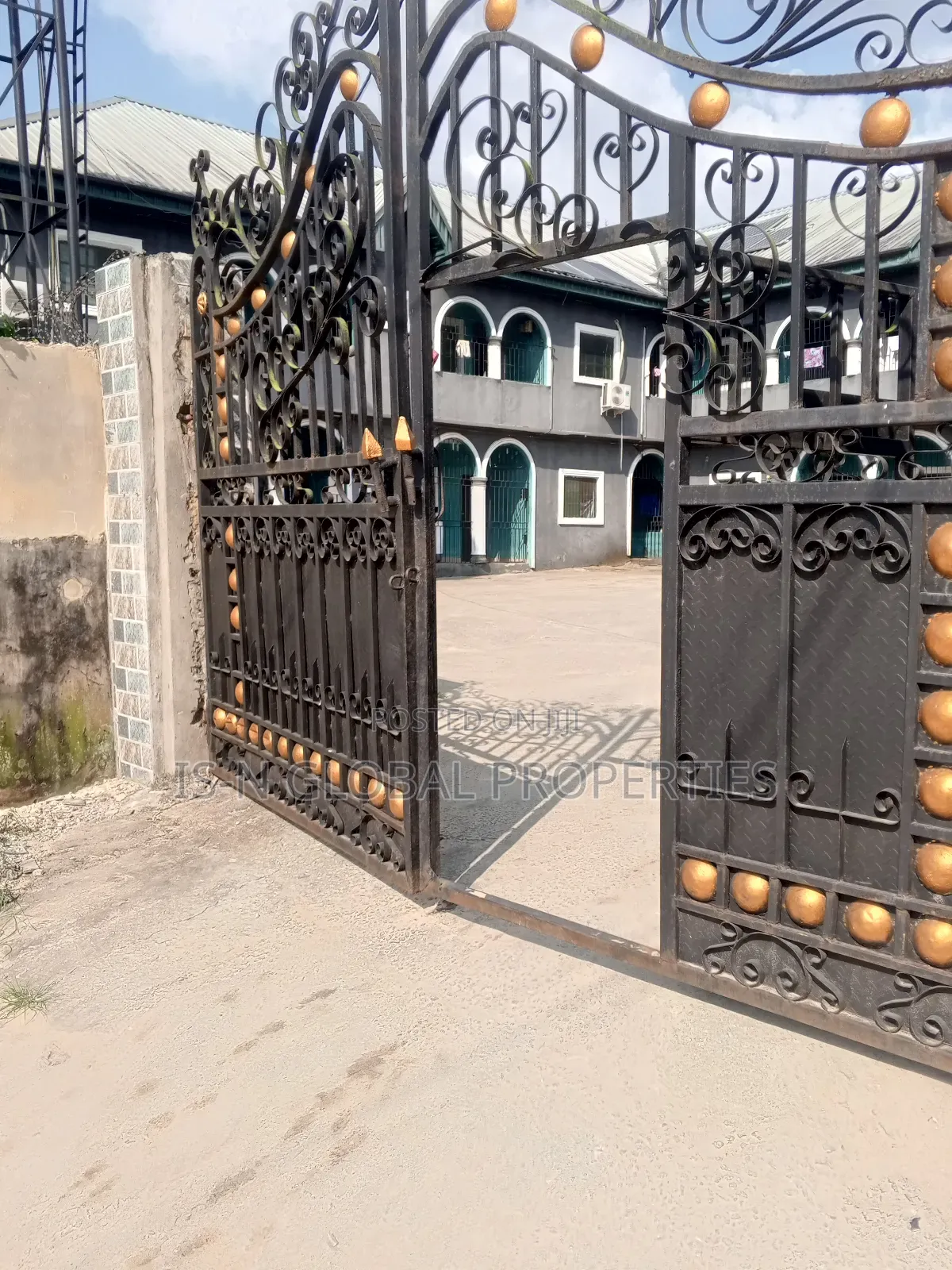 2bdrm House in Warri for sale in Warri