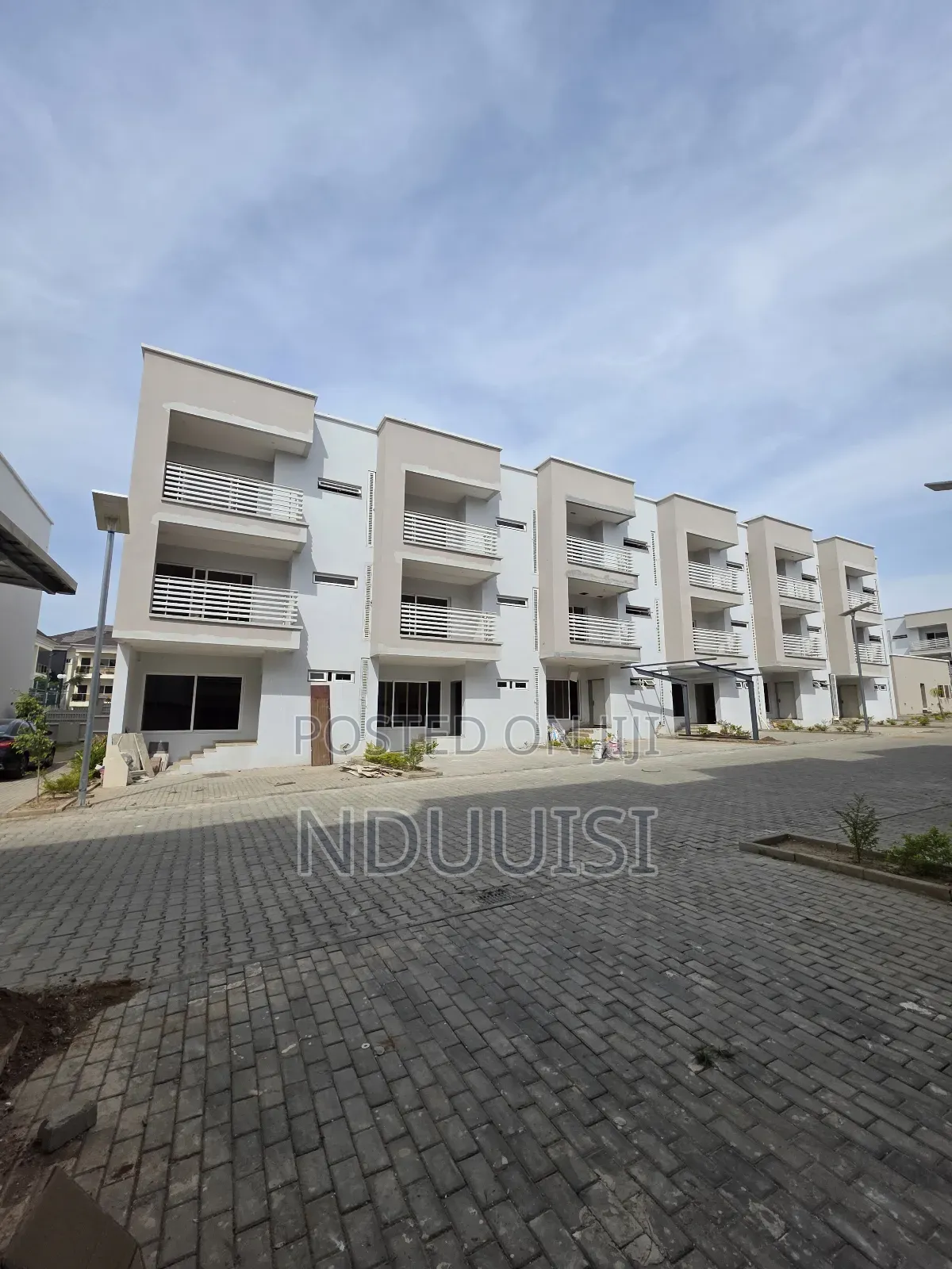 4bdrm Duplex in Utako for sale in Utako