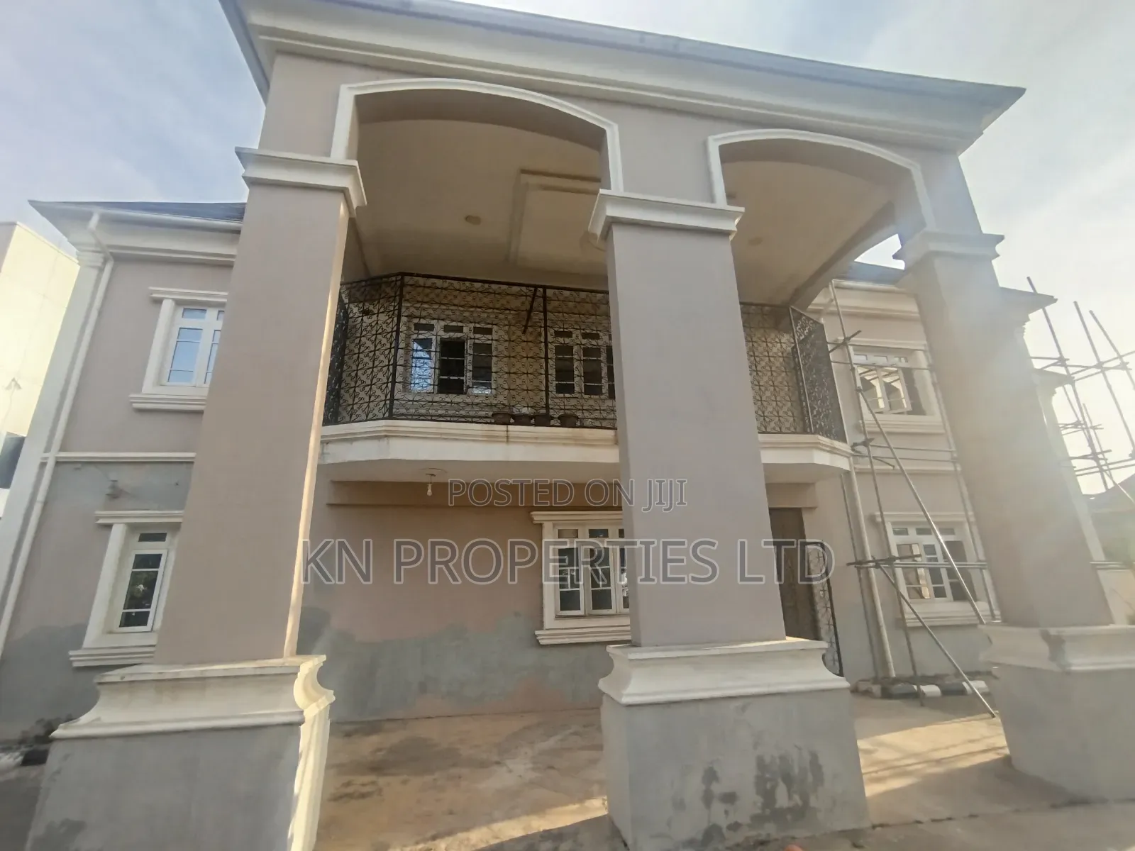8bdrm Mansion in Gusape, Guzape District for rent in Guzape District