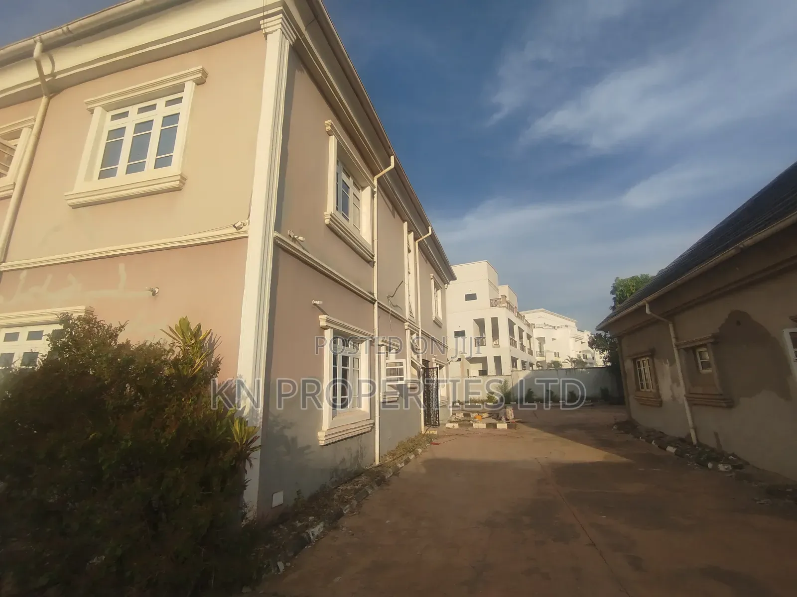 8bdrm Mansion in Gusape, Guzape District for rent in Guzape District
