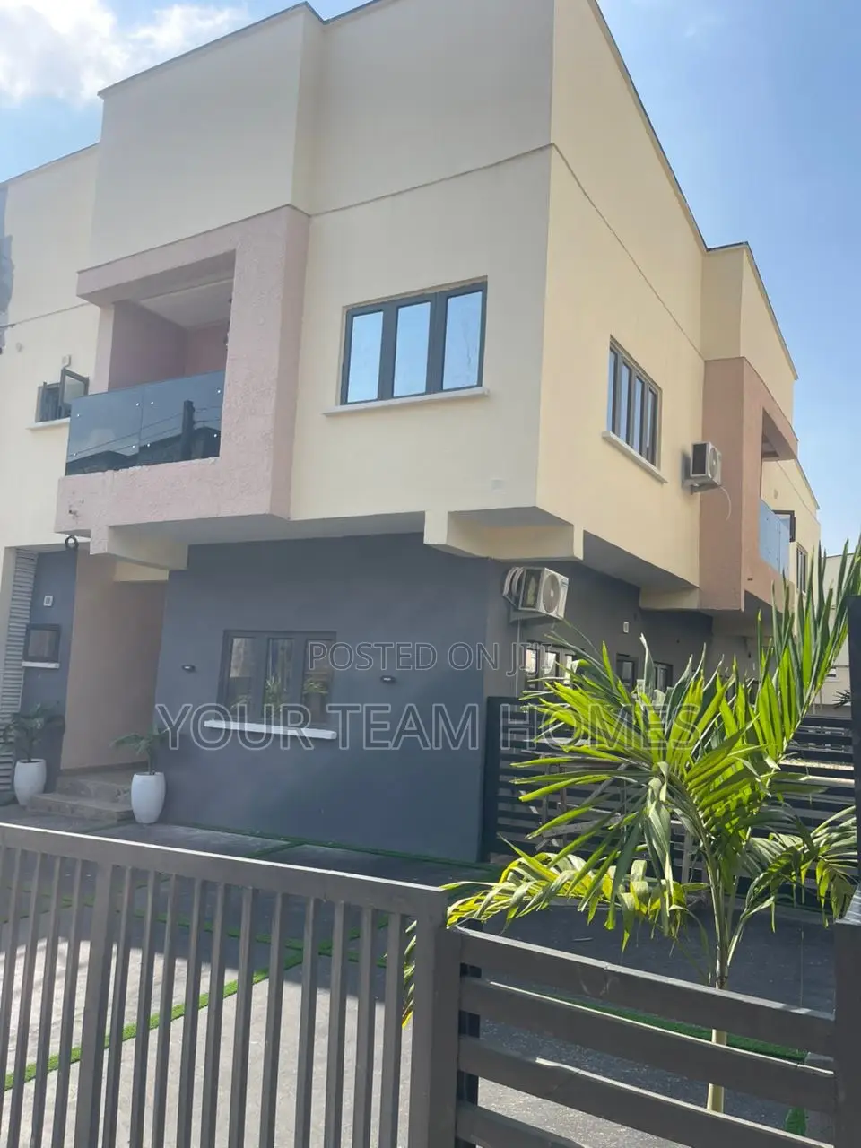 5bdrm Duplex in Paradise Estate, Life Camp for sale in Life Camp