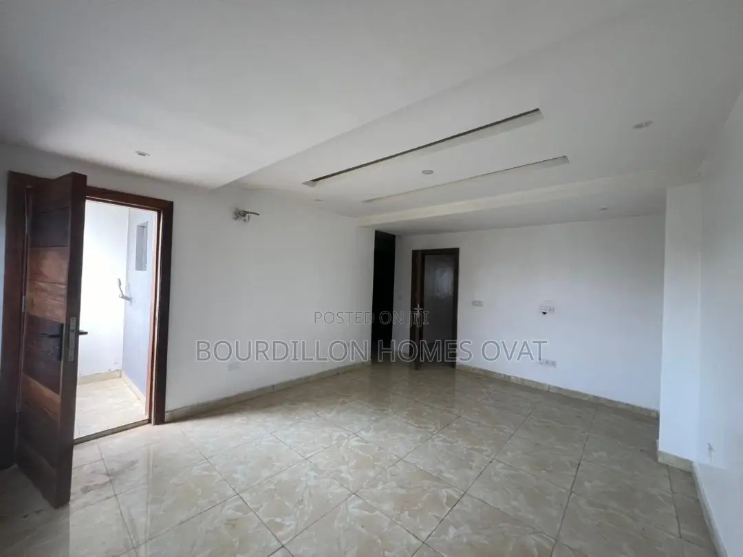 4bdrm Duplex in Lekki Phase 1 for rent in Lekki Phase 1