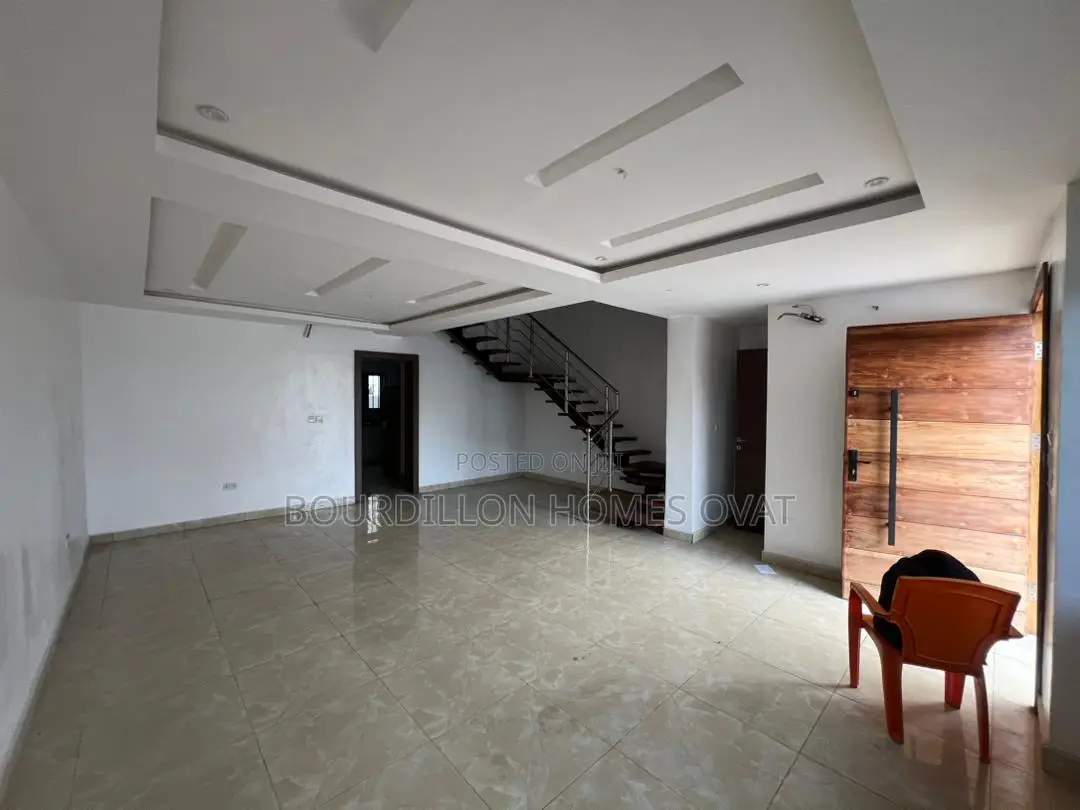 4bdrm Duplex in Lekki Phase 1 for rent in Lekki Phase 1