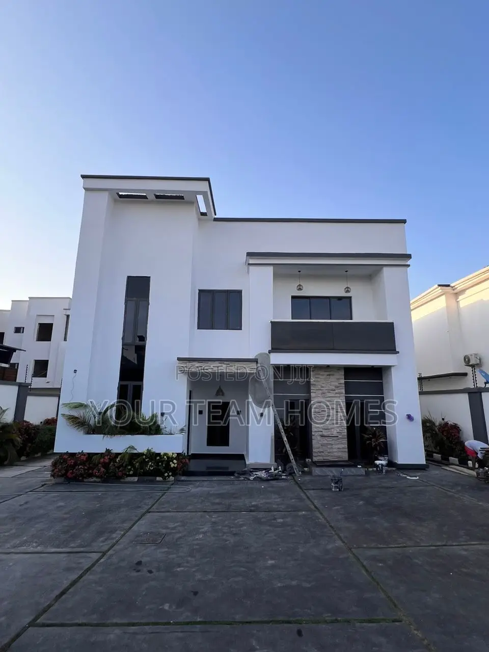 6bdrm Duplex in Guzape for sale in Guzape District
