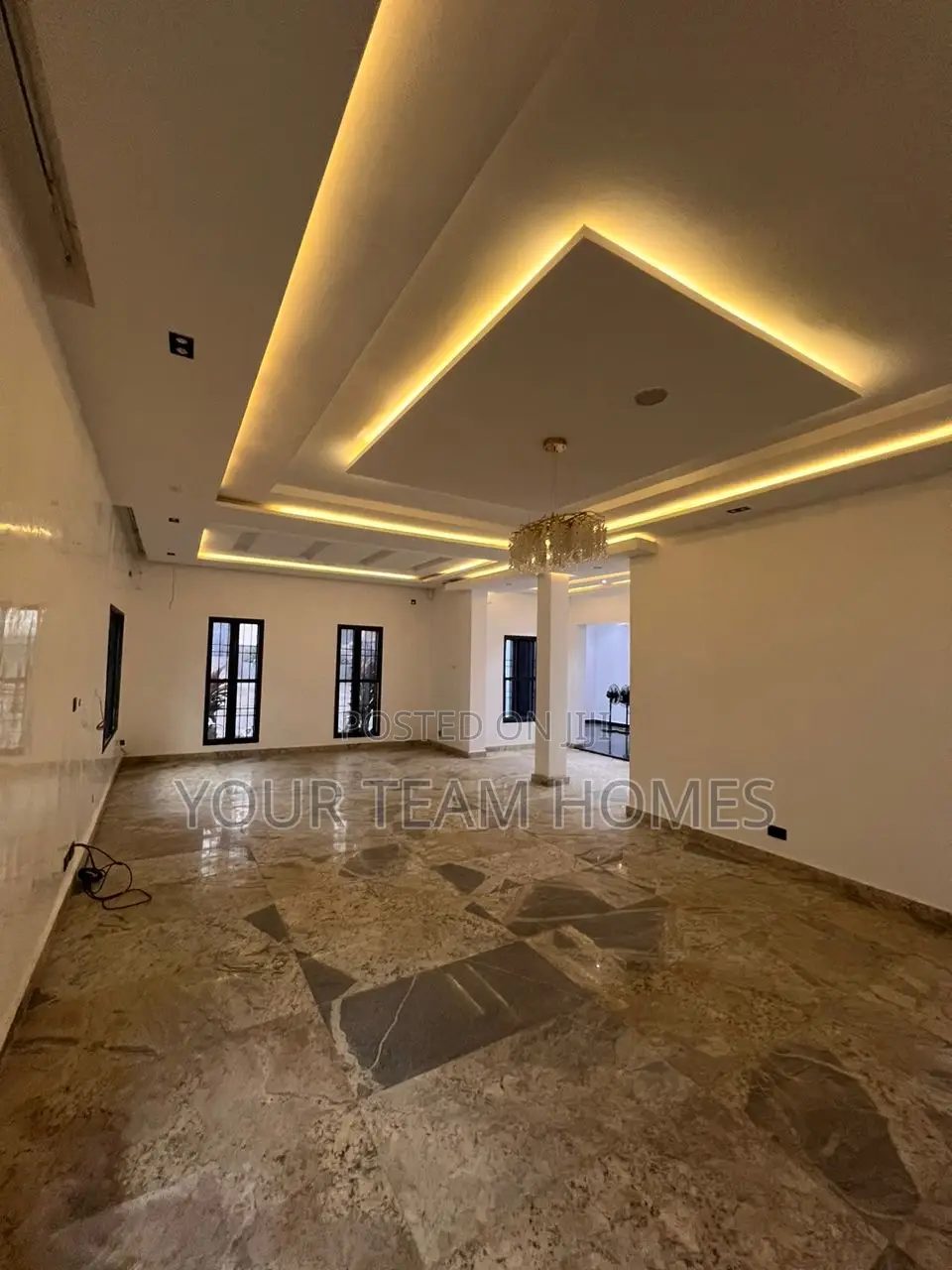 6bdrm Duplex in Guzape for sale in Guzape District